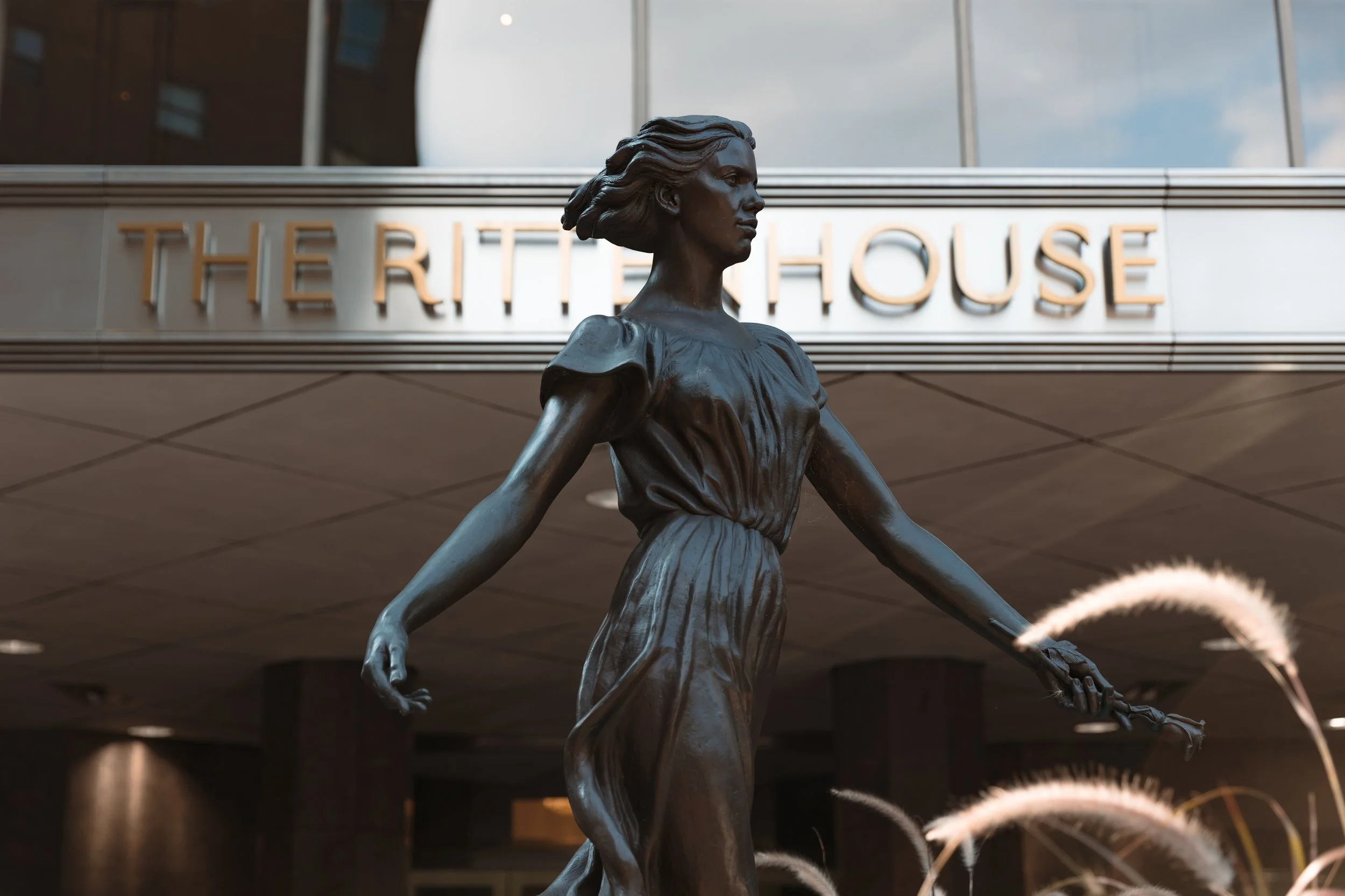 Hannah & Zach wedding at Rittenhouse -1.jpg