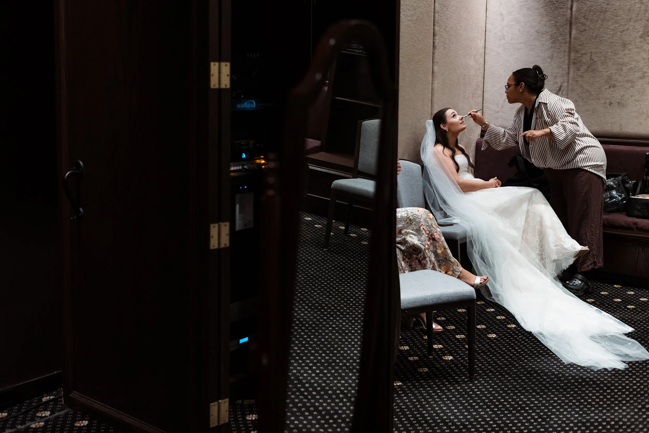 Hannah & Zach wedding at Rittenhouse -38.jpg
