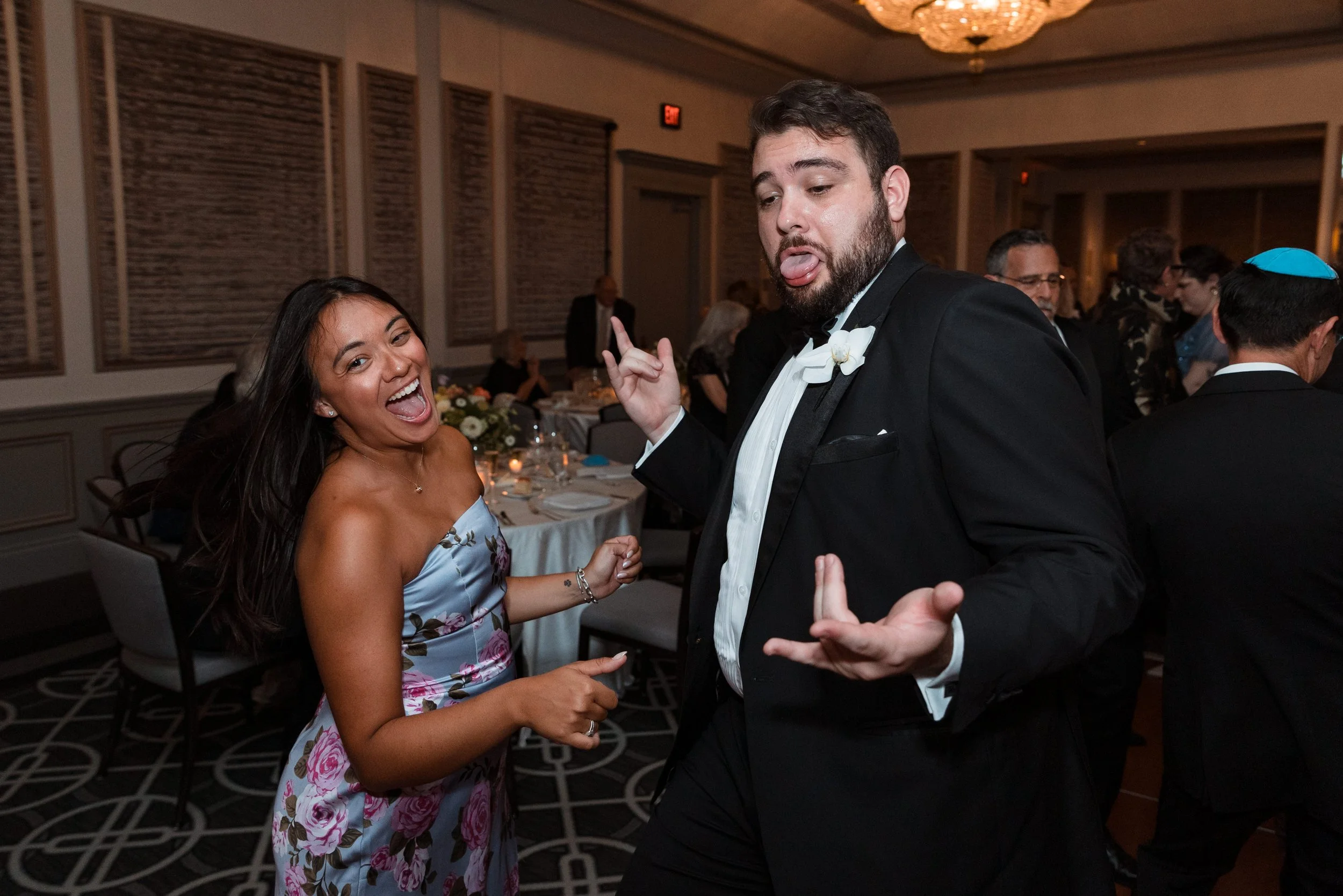 Hannah & Zach wedding at Rittenhouse -61.jpg
