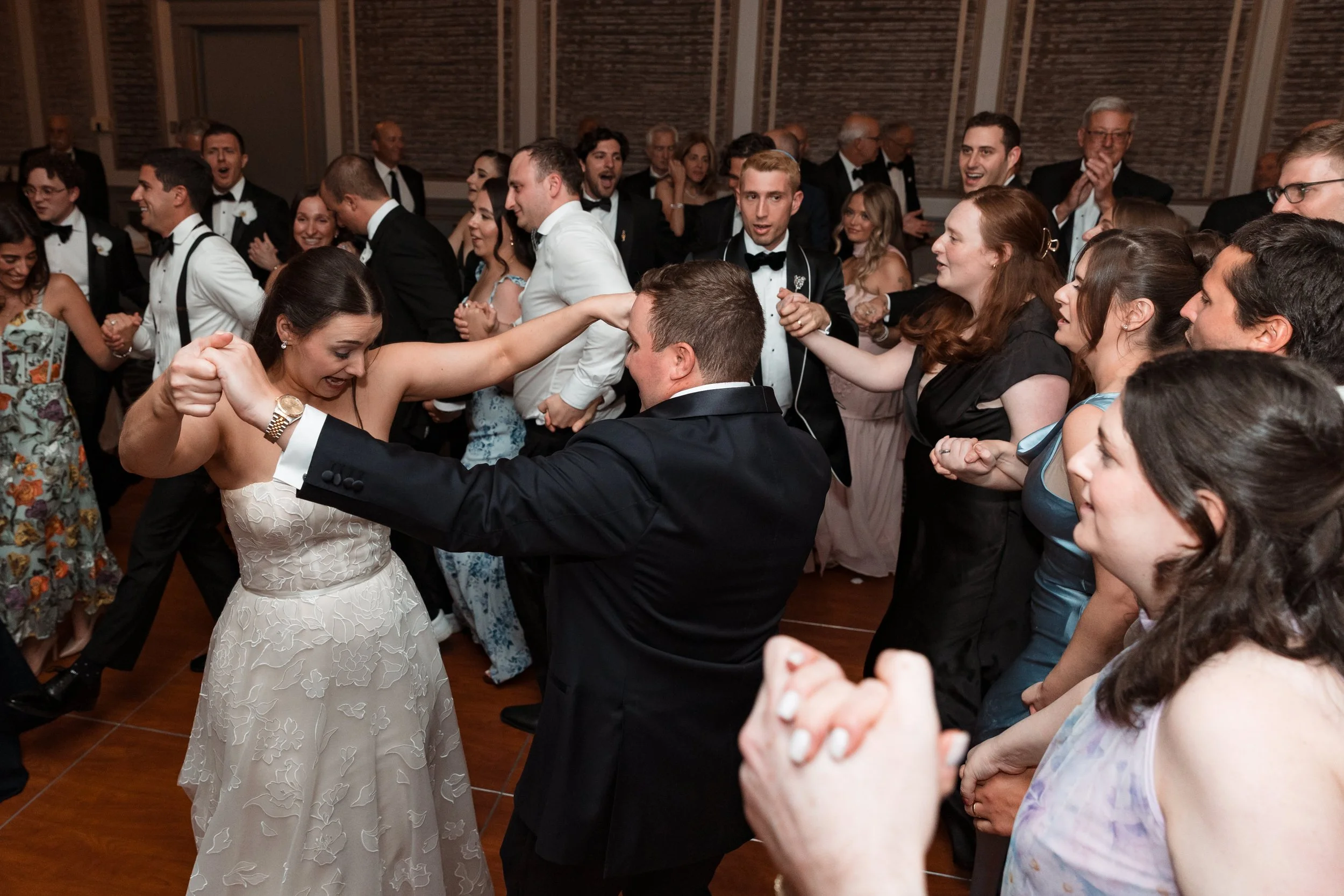 Hannah & Zach wedding at Rittenhouse -66.jpg