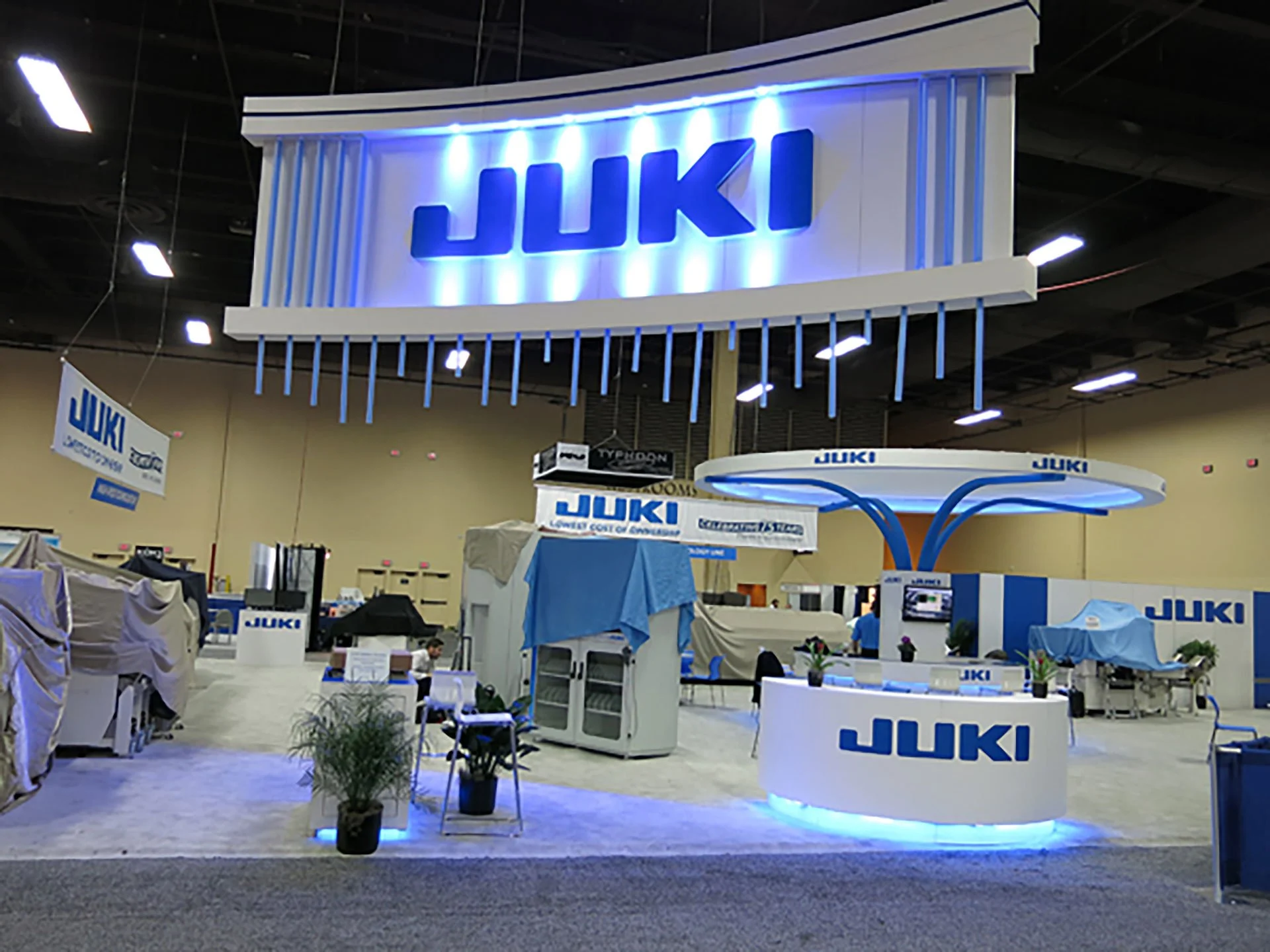 client_booth-005.jpg