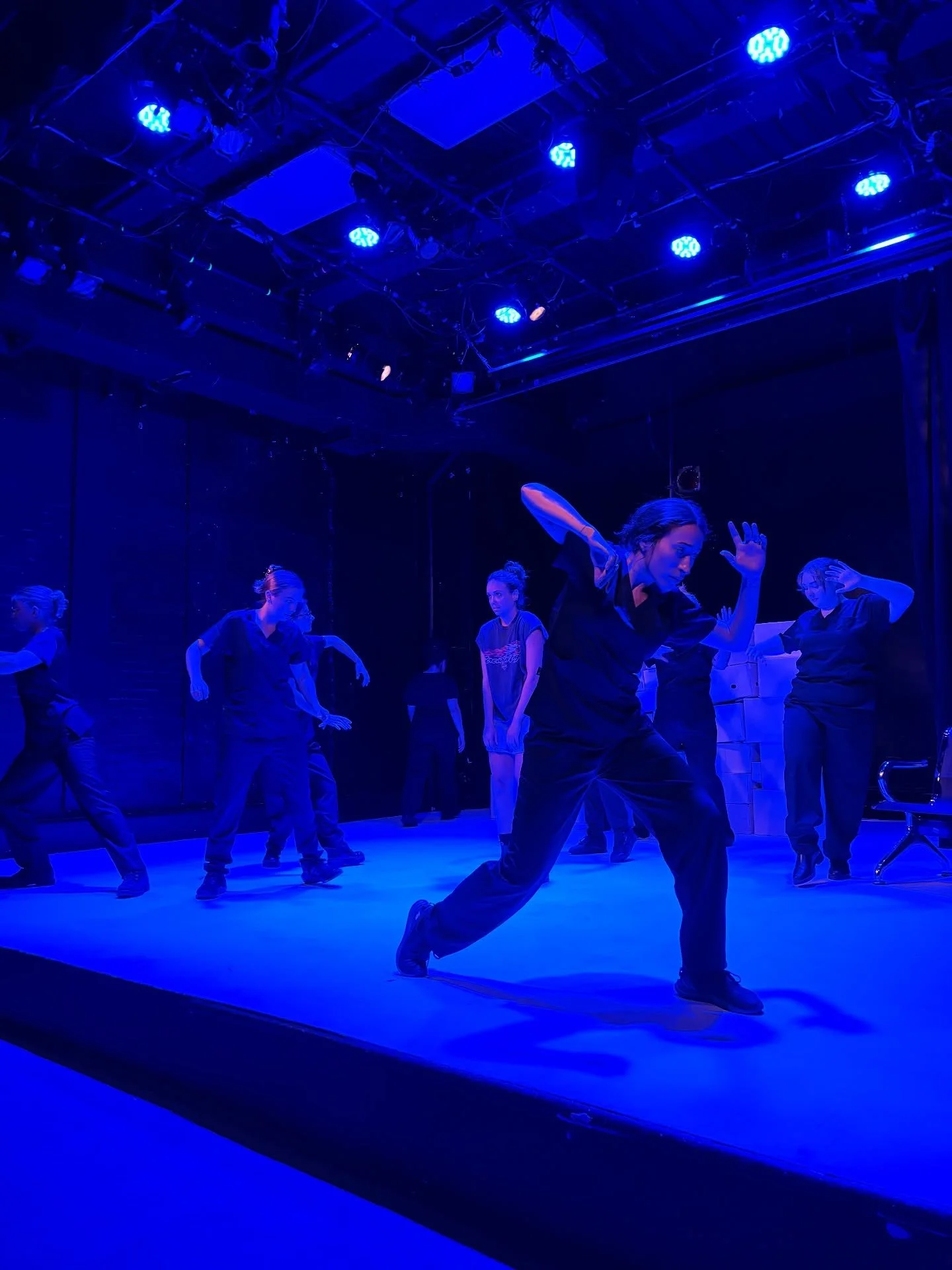 🌊🌊🌊 BIG WAVE 🌊🌊🌊
Join us as we celebrate the third run of this exceptional show, Daniely Martin&rsquo;s Big Wave.

Usually I wait until after a show to share about a project, but this is such an exciting piece that deserves every seat in the ho