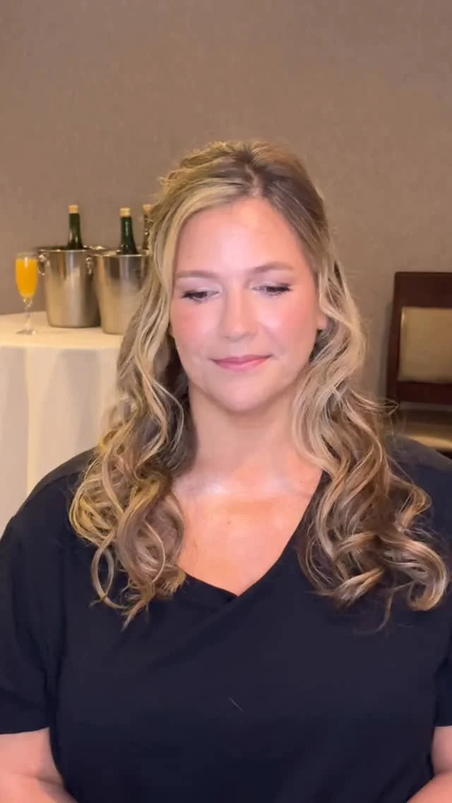 Stunning Nicole on her wedding day! The chillest and sweetest bride π°πΌ‍βοΈ
Makeup: @katiemaymakeup
Hair: @bridal_hair_couture
Venue: @themadisonconcoursehotel
