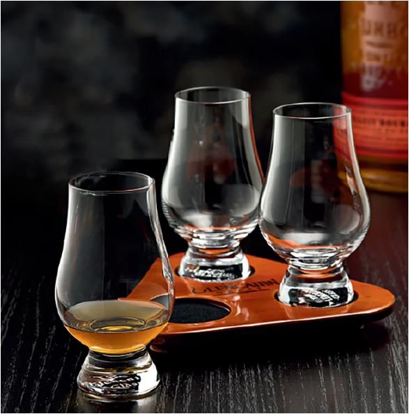 The Glencairn 4-pc tasting set w/board 6 oz. by Stolzle