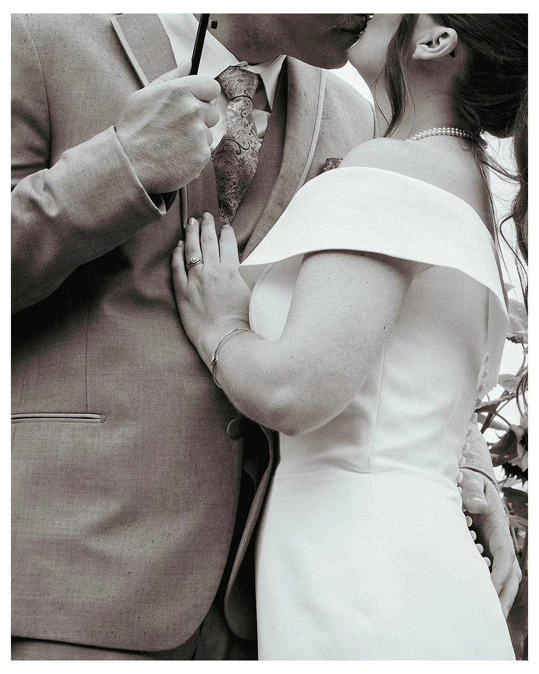 The kind of day where the weather asks you to slow down and feel everything.

A &amp; Z were wrapped in soft rain, cool air, and a love that didn&rsquo;t need perfect conditions. Between quiet moments and shared laughter, their outdoor wedding unfold
