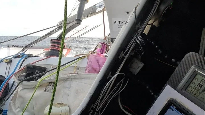 MINI TRANSAT &mdash; Part 4 / 7
Nov 3&ndash;4 | No Turning Back

🇺🇸 These days felt really good.

We were cranking. Big surfs, steady speed, that deep rushing sound of water along the hull. Life onboard was rough &mdash; noisy, physical, exhausting