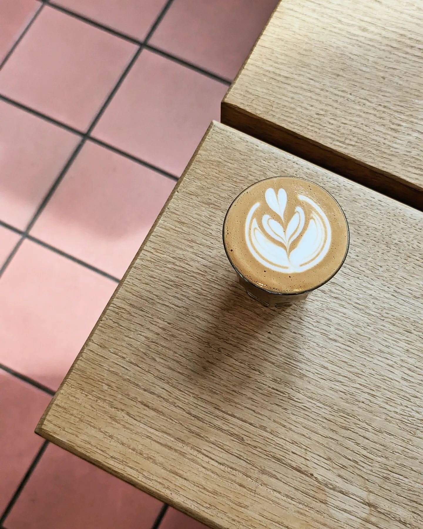 The only way to get through a Monday afternoon is with a cortado from Never Coffee 🤤

@neverlab