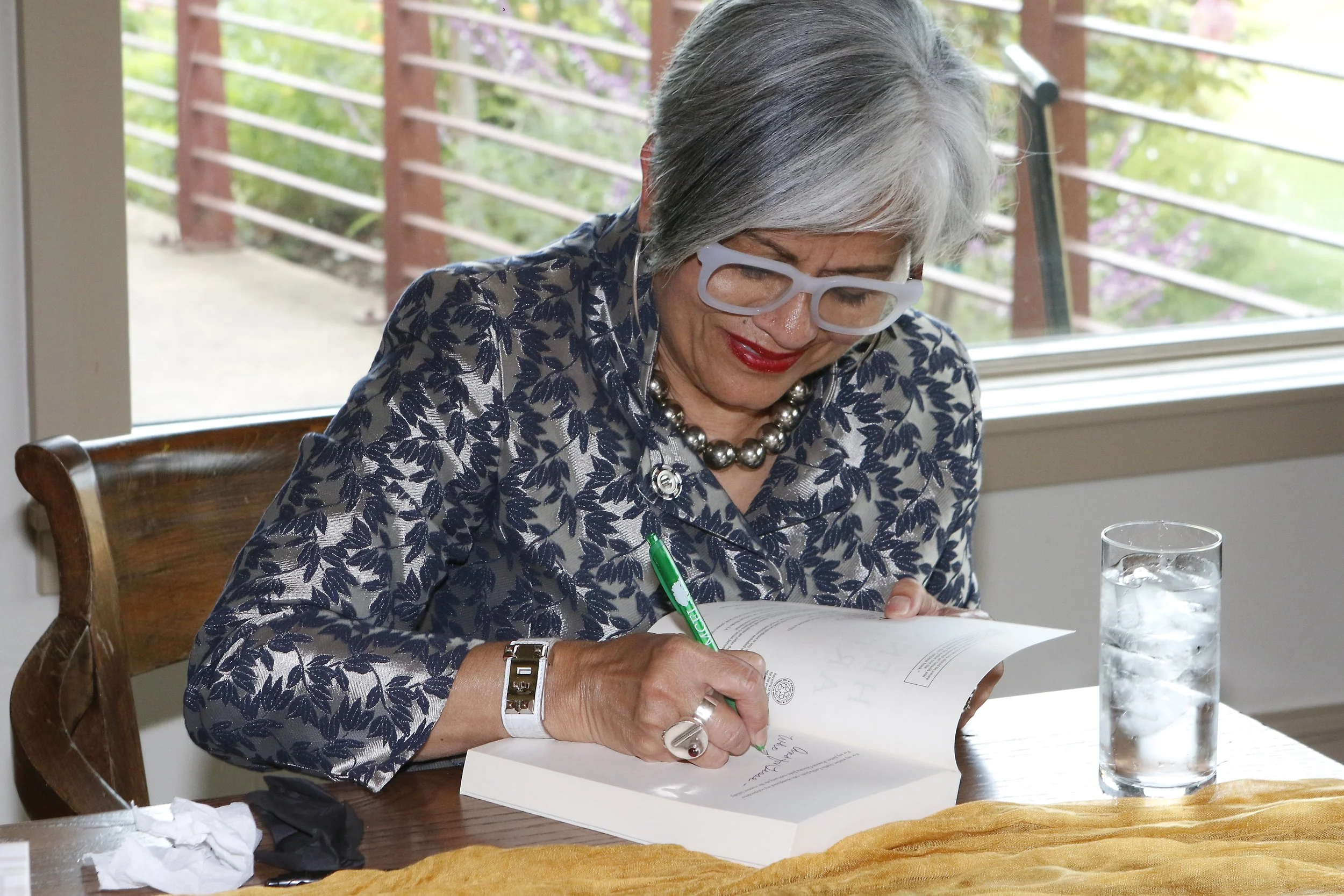 Monterey_Library_Foundation _W&W_250.JPG