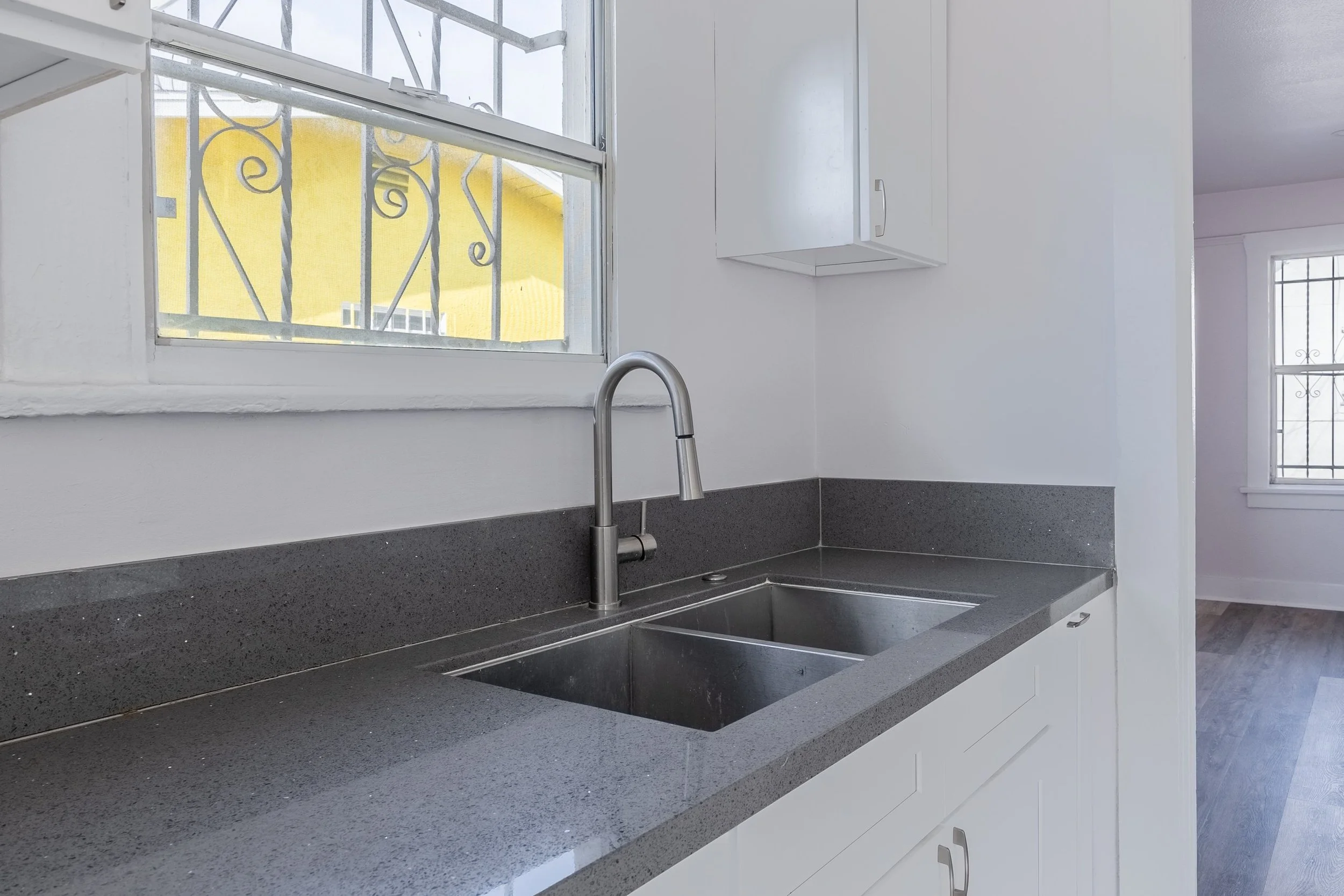 136 W 82nd (resized) -  (12).JPG