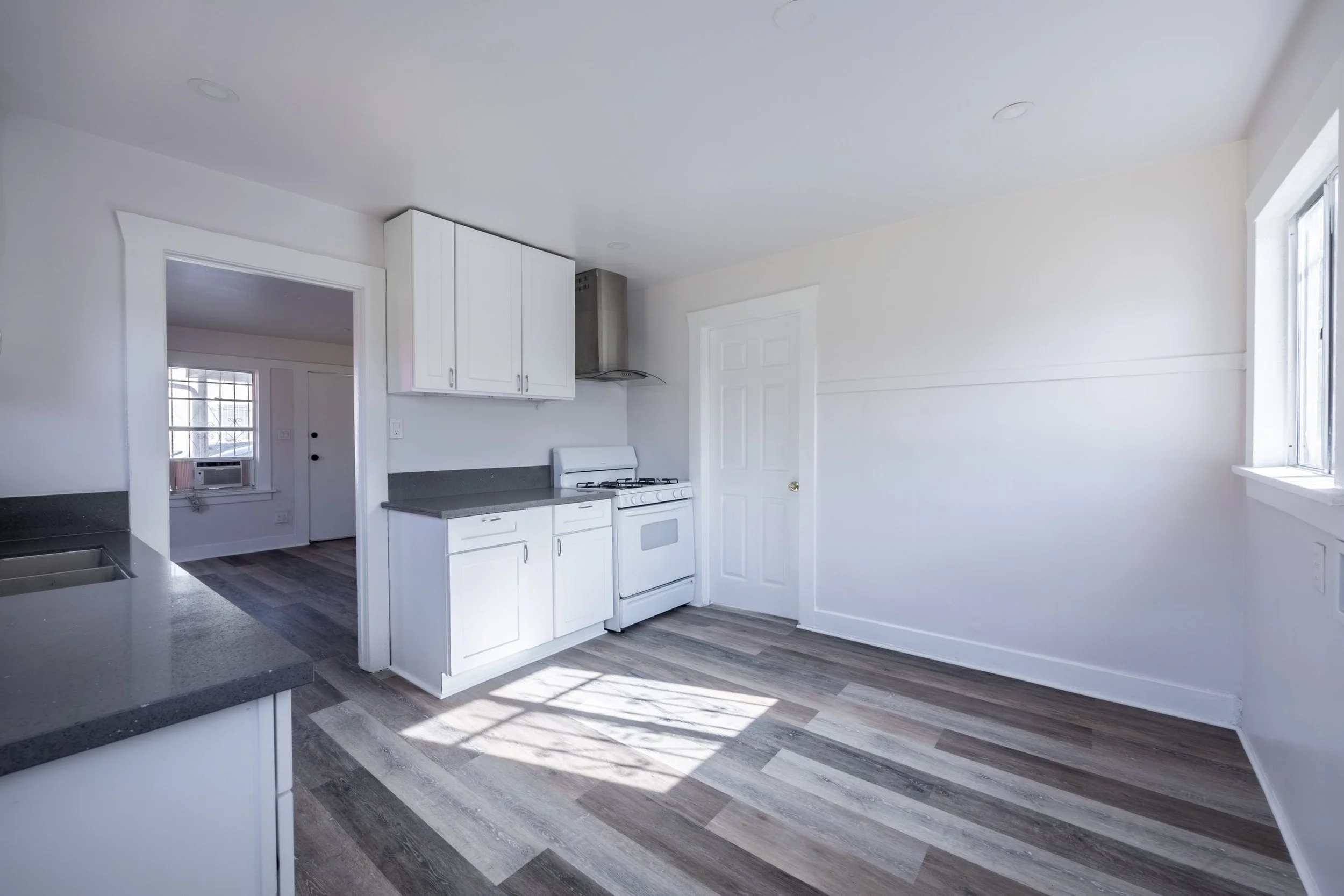 136 W 82nd (resized) -  (15).JPG