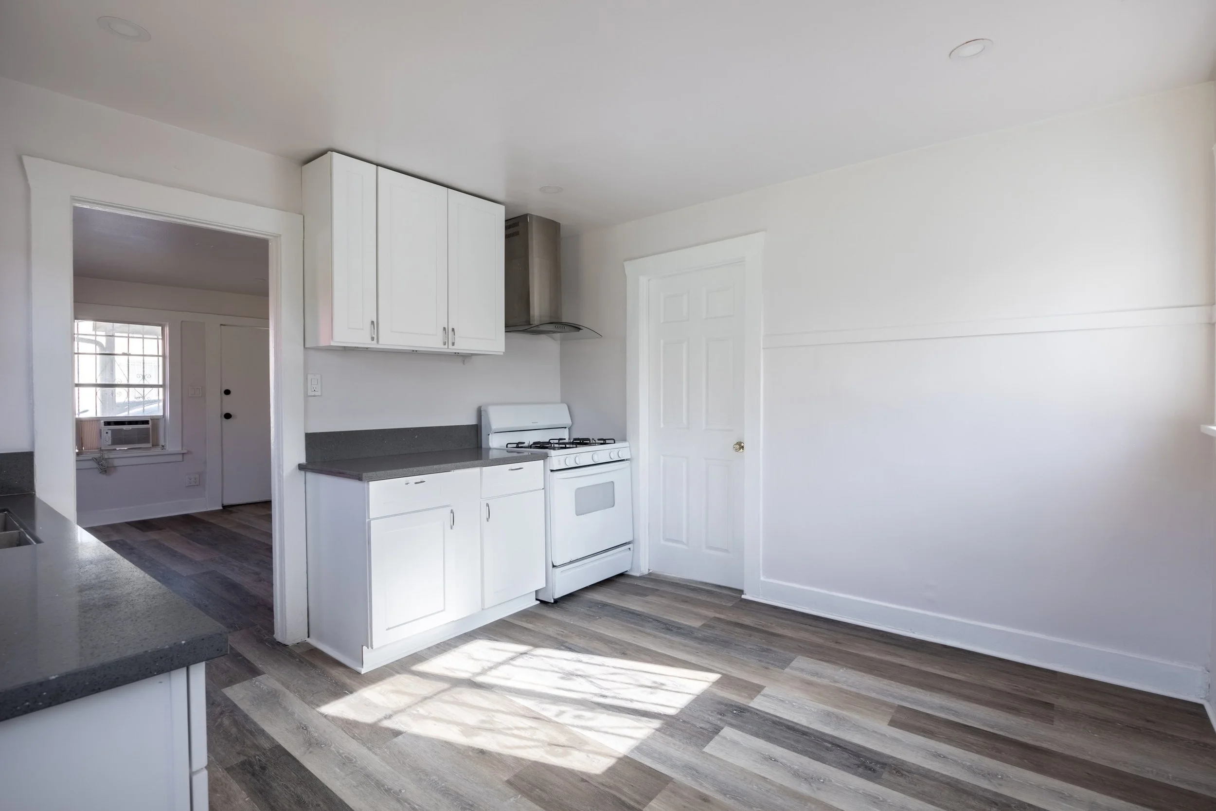 136 W 82nd (resized) -  (13).JPG