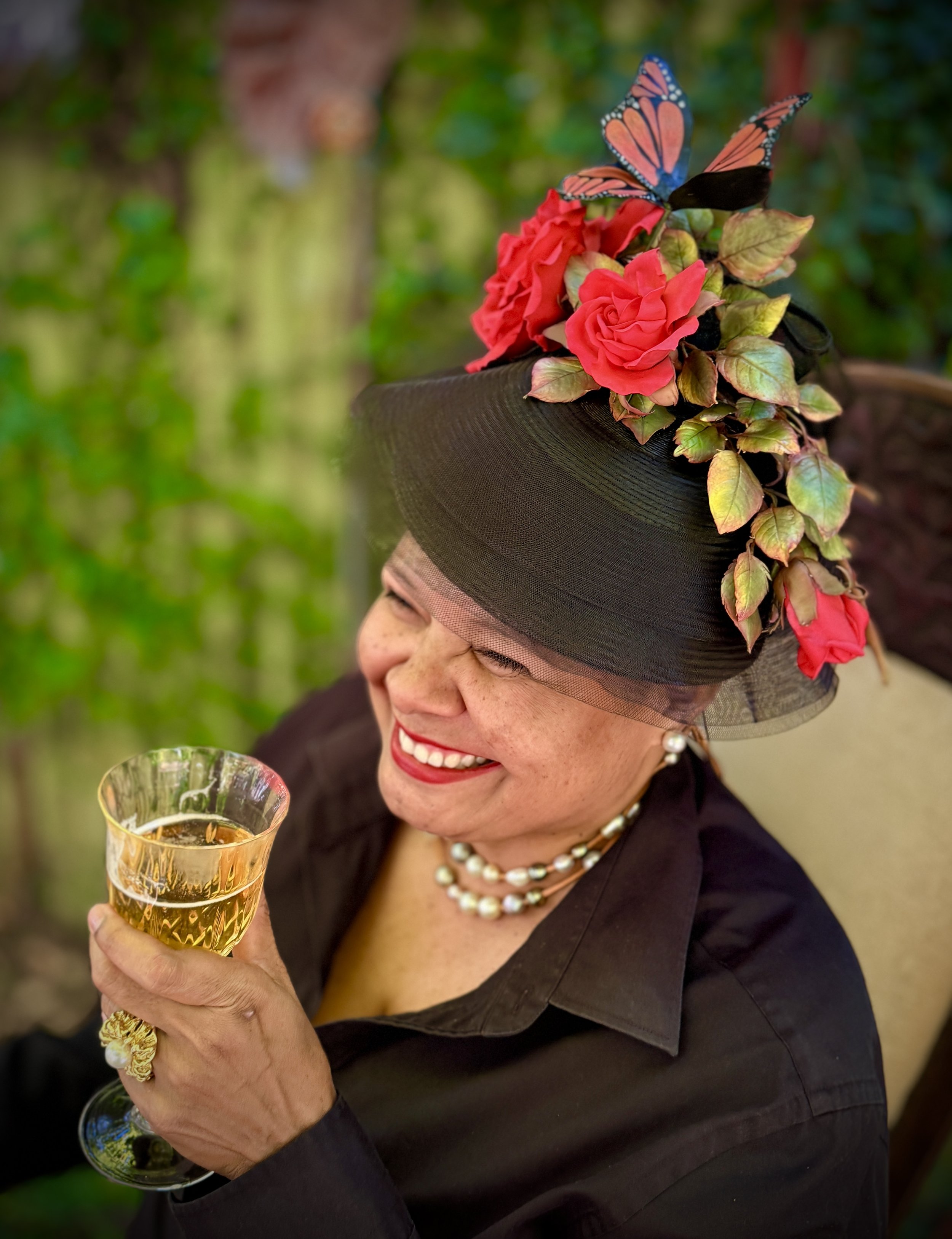 'RED RED ROSES' Race day hat