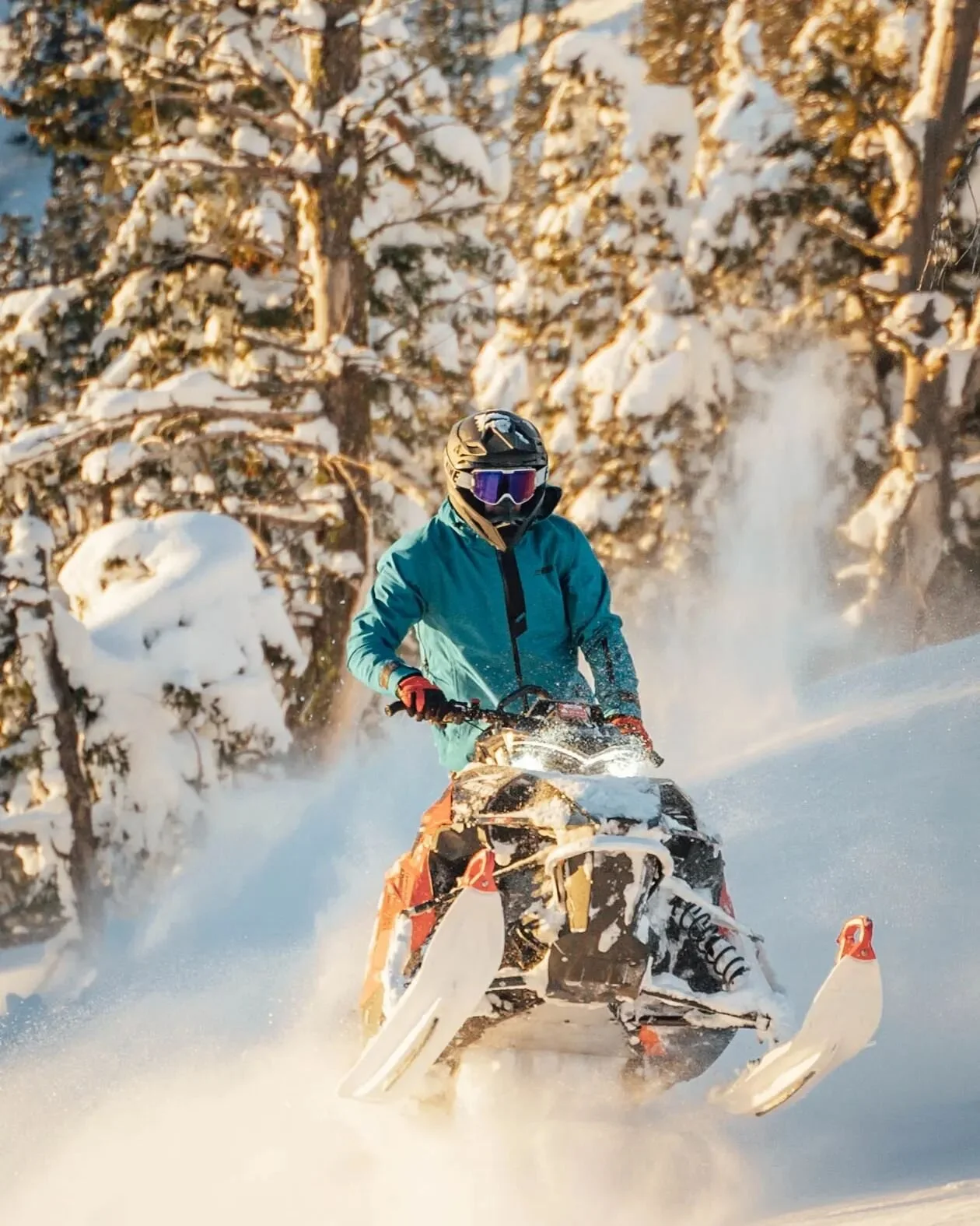 @dmc150 is sure a strong competitor in the best backyard contest! 5min from his house, and you get these views and riding! 😻🔥

@arcticcat_snow 
@arcticcatsweden 
@sledstore 
@509inc 
@509_europe 
@maddecks_
@madparts_