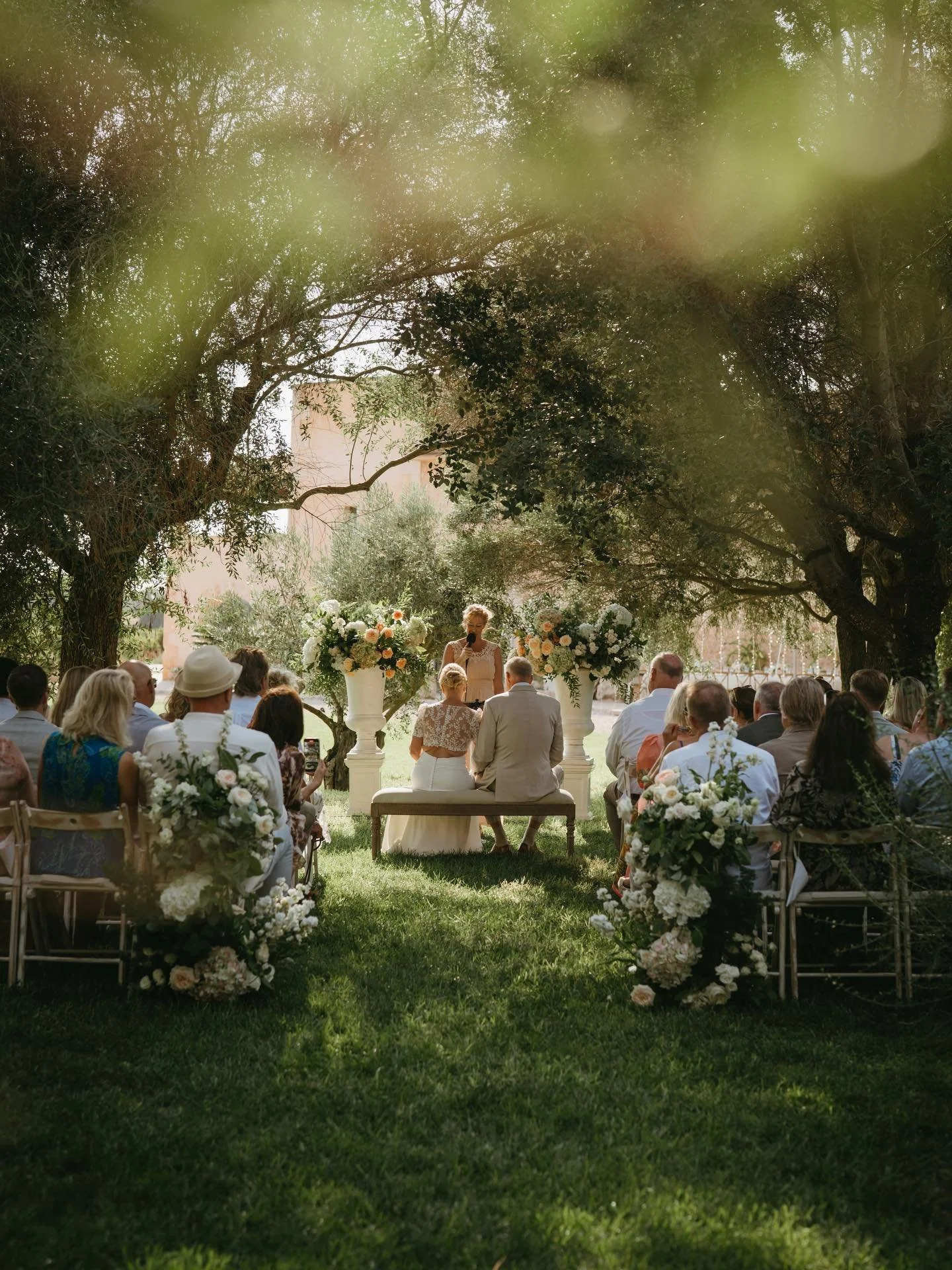 Thank you to every couple who trusted me to document their wedding.
Being there, observing and capturing what truly matters, has been a privilege.
Each celebration left its mark on this year.
Grateful for everything 2025 gave me.
2026 awaits, with st