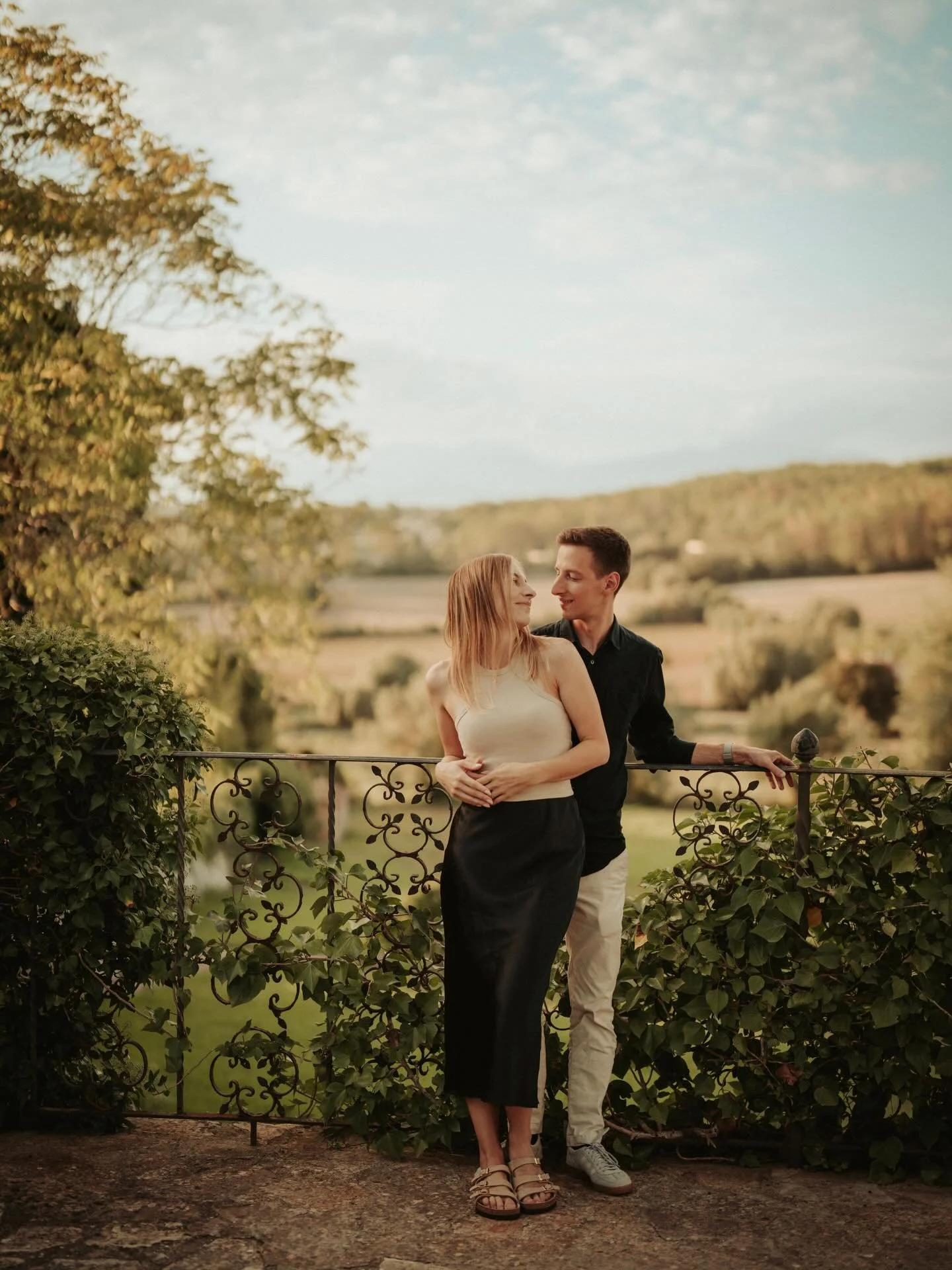 Couple shoot in Mallorca✨

For couples who want to enjoy a romantic session in a magical place of the island

#mallorca #coupleshoot #dreamy #sesionenpareja
