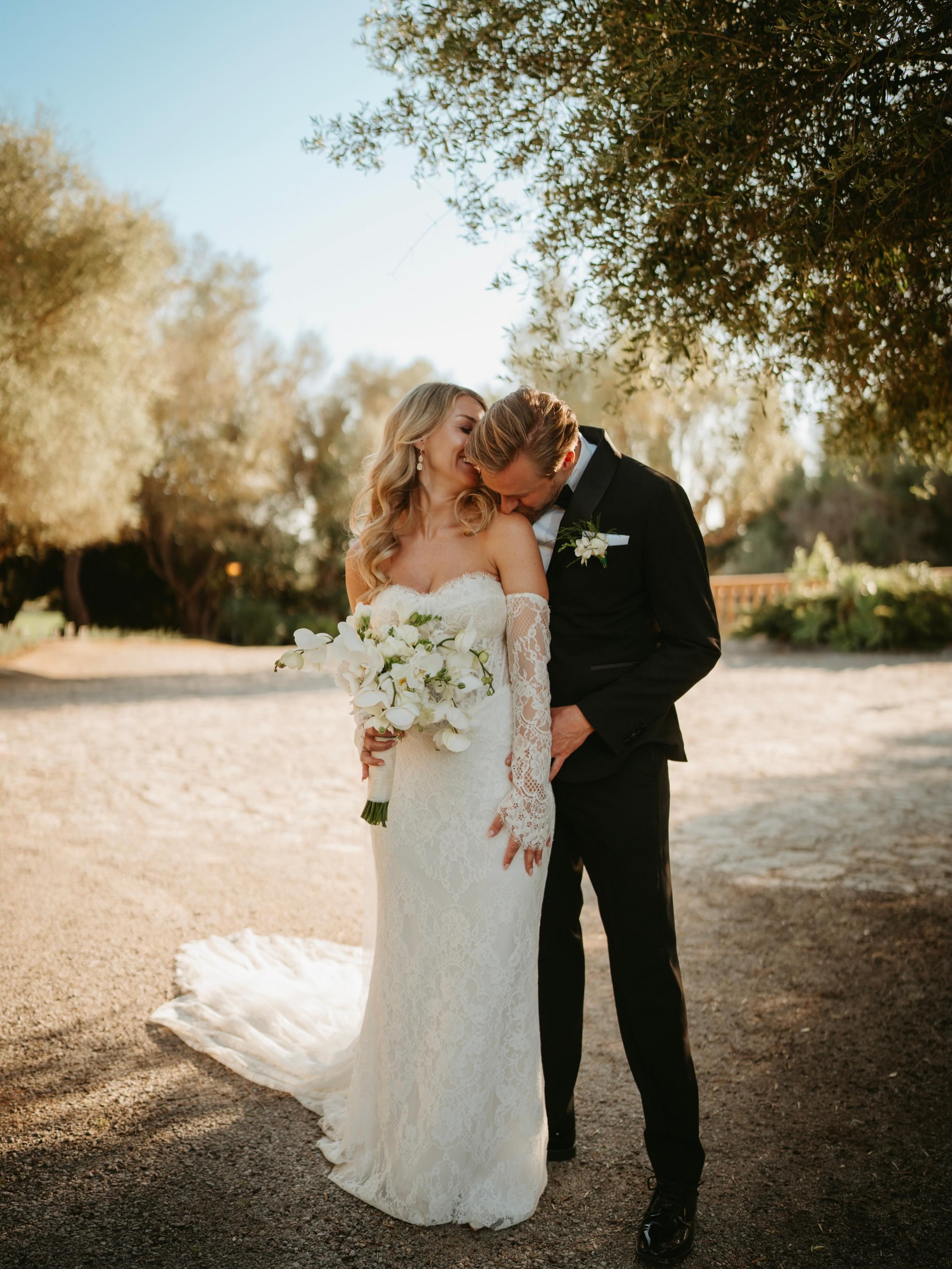@theresl___ &amp; Christian&rsquo;s Wedding day💍

Wedding planners: @onlyyoumallorca 
Location: @eventscasalsantaeulalia

#wedding #mallorcawedding #couplephotoshoot