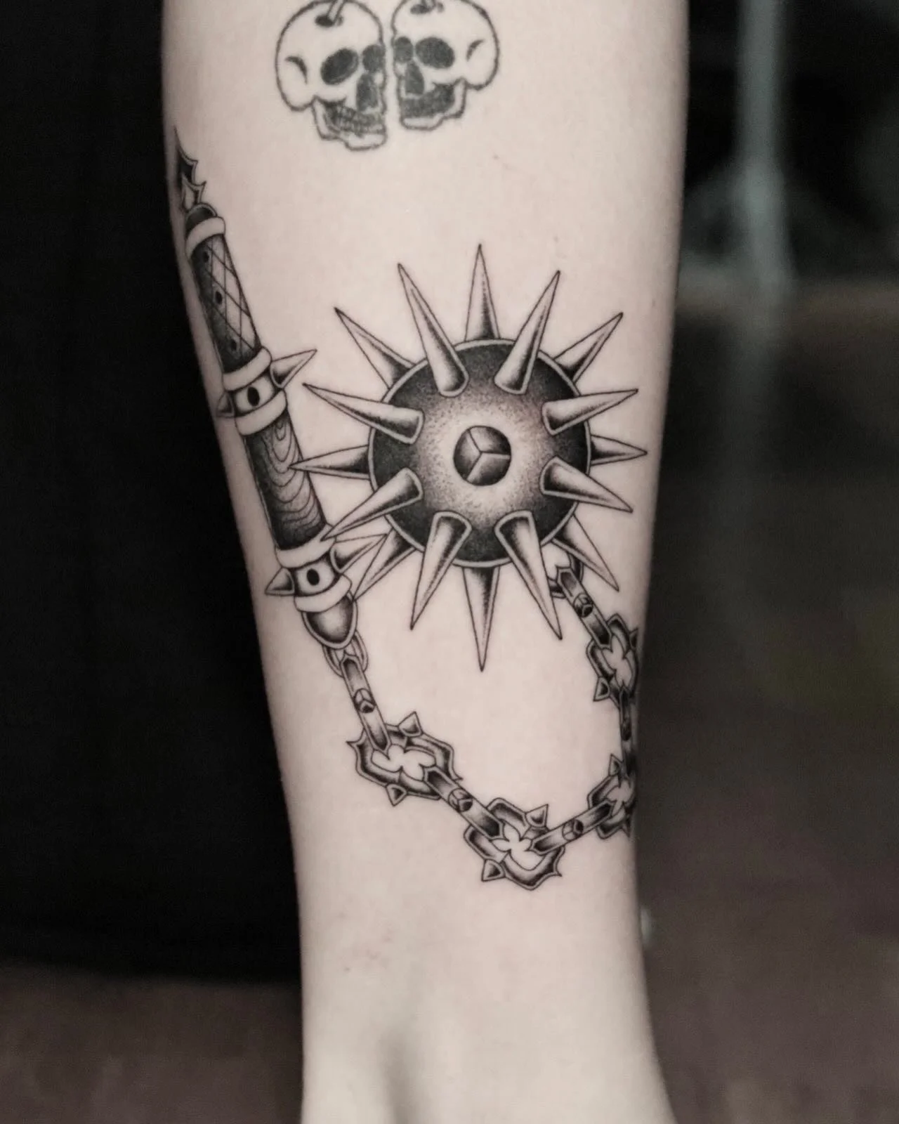 Flail for Courtney ⚔️ thank you always love 🖤

#sandiegotattooartist #sandiegotattoo #flailtattoo #finelinetattoo #traditionaltattoo