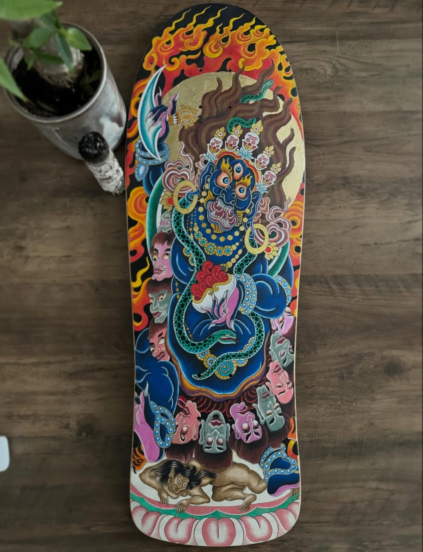 ✨MAHAKALA✨ A wrathful Dharmapala. Representing the transformation of negative emotions into wisdom.

This was meant to join my Vajravarahi piece for the @gurutattoo art show last year. 4 months later i finally got to finish it. Better late then never