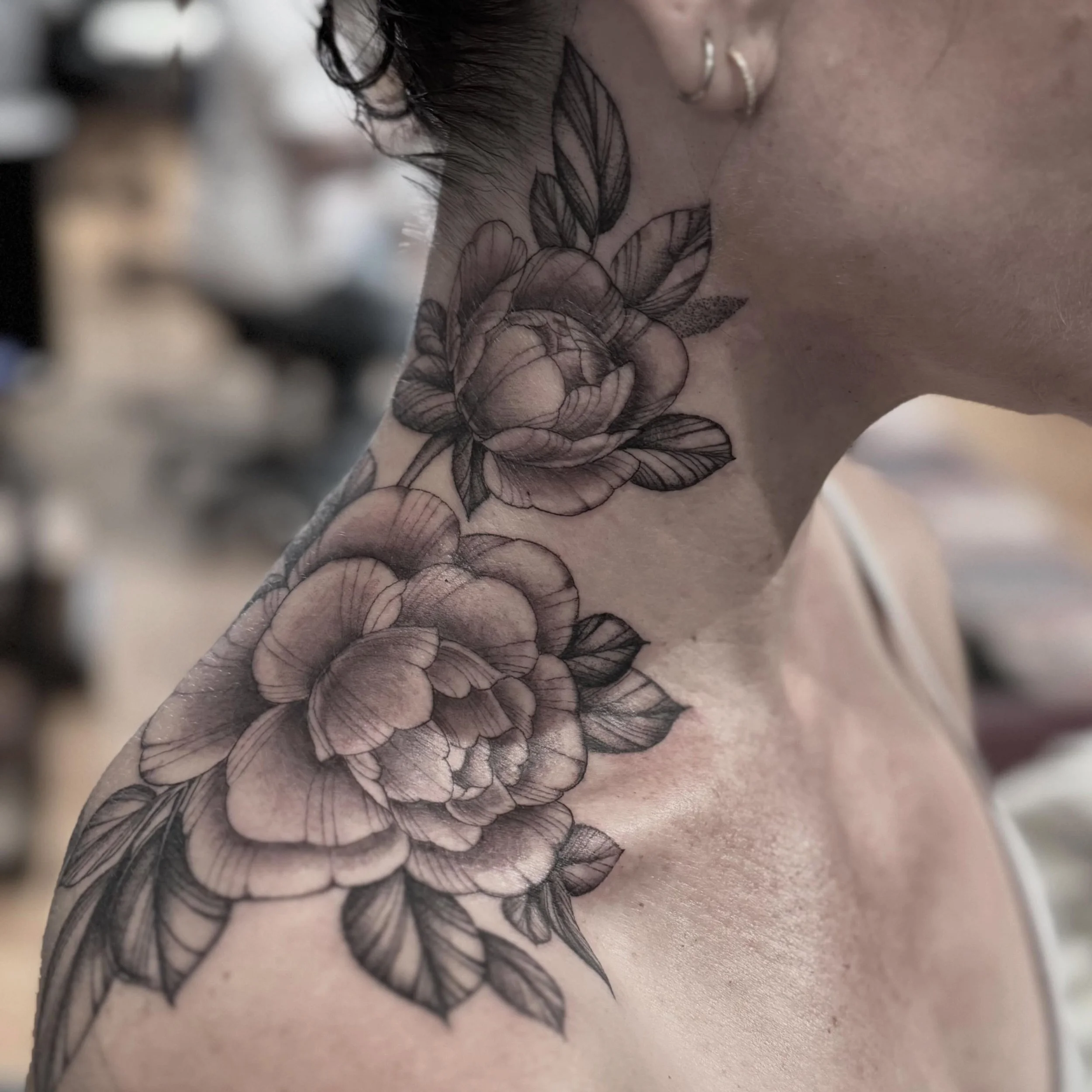 Fineline peony neck tattoo for the beautiful Laura 💝 to go with her floral collection ✨ BOOKING JULY 💌 
Made in Point Loma, San Diego ☀️ 

#finelinetattoo #peonytattoo #floraltattoo #sandiegotattooartist #sandiegotattoo femaletattooartist