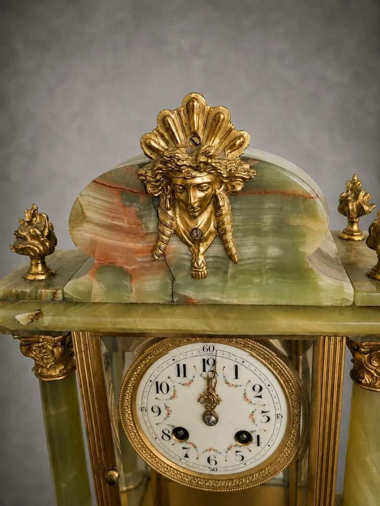 french-napoleon-iii-onyx-and-ormolu-portico-mantel-clock-garniture_10246_pic2_size2.jpg