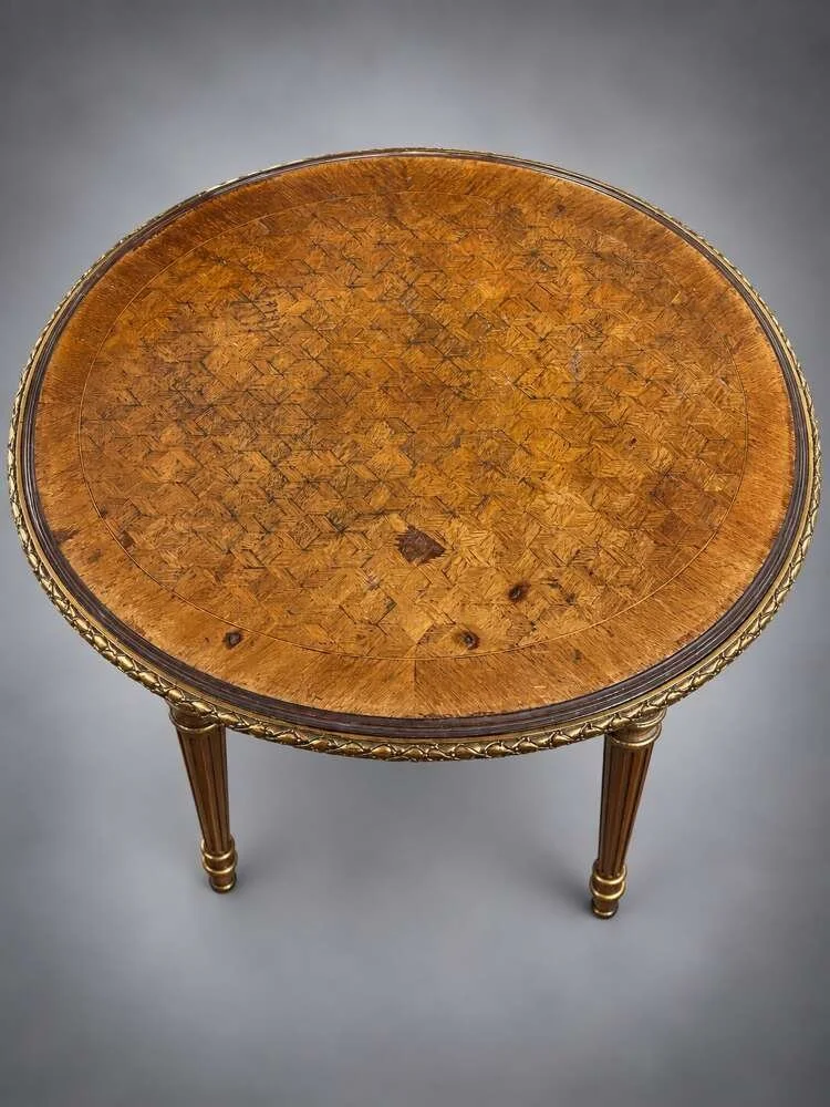 antique-french-oval-cabinet_10271_pic4_size2.jpg