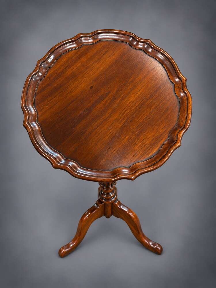 antique-occasional-table_10277_pic4_size2.jpg