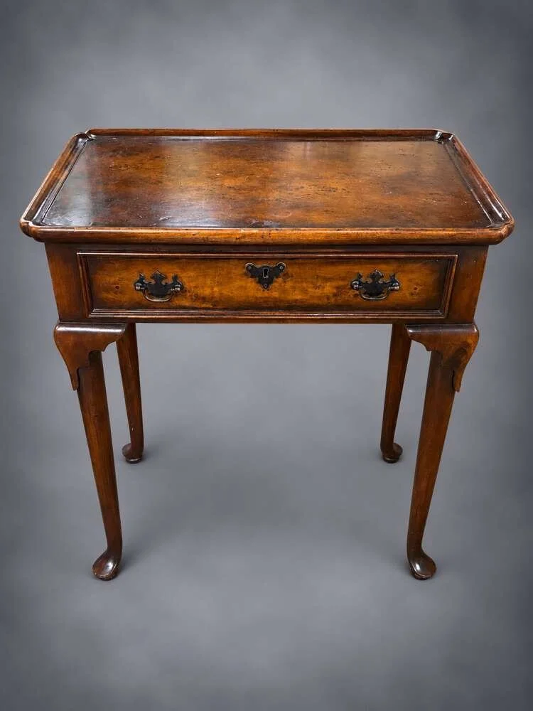 antique-walnut-side-table-with-drawer_10275_pic2_size2.jpg