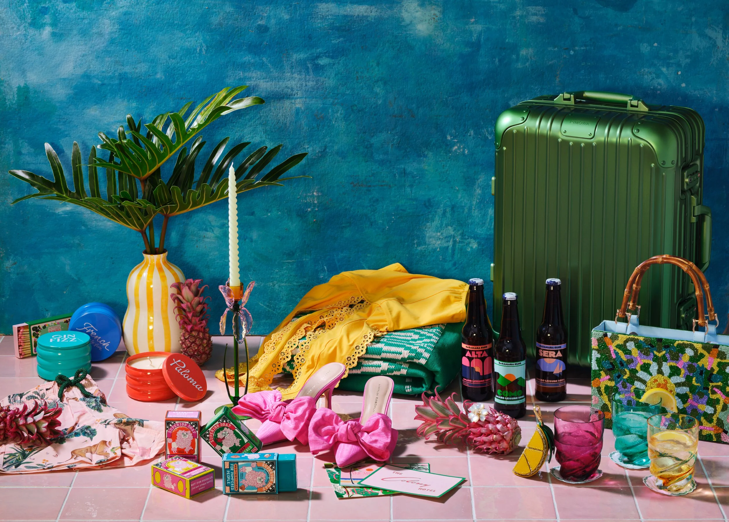 janelle_jones_tl_gift-guide_240806_palm-beach.jpg
