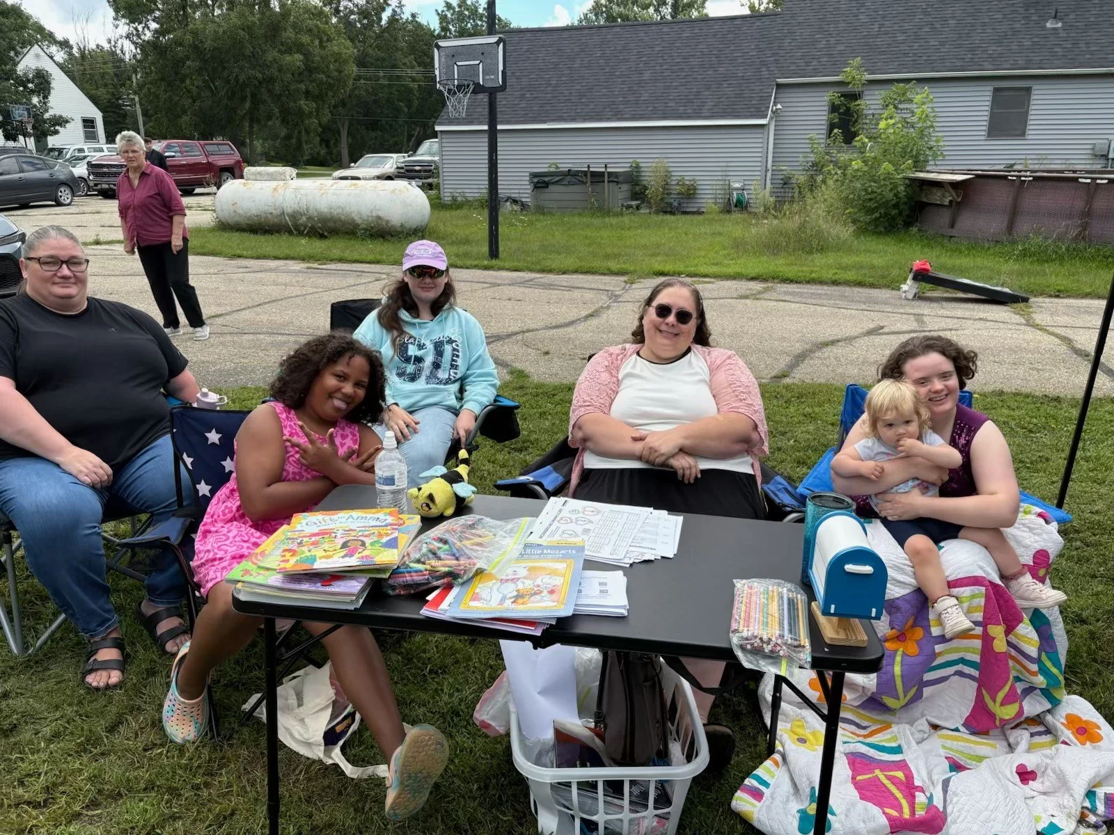 Ellen Jepson of Ellen Jepson Piano Studio is joining us at AutFest Art Festival! Stop by to say hello and answer music questions in Mayo Park for a prize! 🎶 Interested in piano lessons? 🎵 Maybe she's your future teacher? 🎹