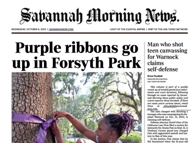 SAFE Shelter Ties Purple Ribbons in Forsyth Park for Domestic Violence Awareness Month