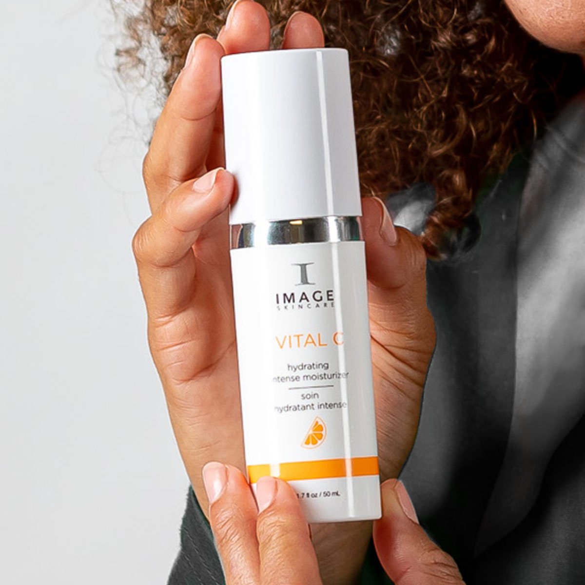VITAL-C-hydrating-intense-moisturizer-04.jpg