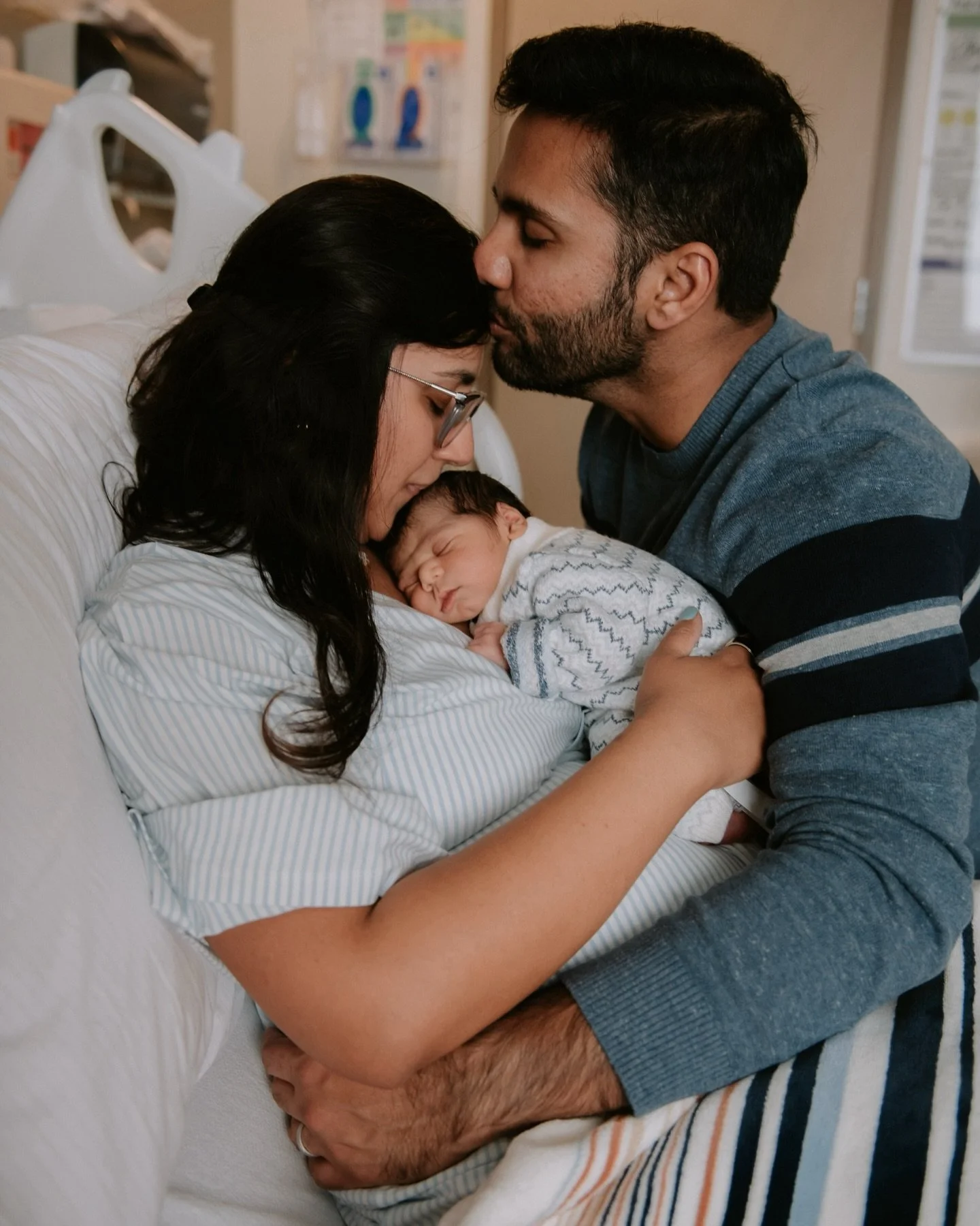 First days. 
First cuddles.
First kisses.
First memories.

Firsts are special for a reason&hellip;you can never get them back.

But you can save them. 🥹

Let&rsquo;s capture your baby in their first 48 hours of life. 🤍
.
.
.
.
.
.
#austinfresh48pho