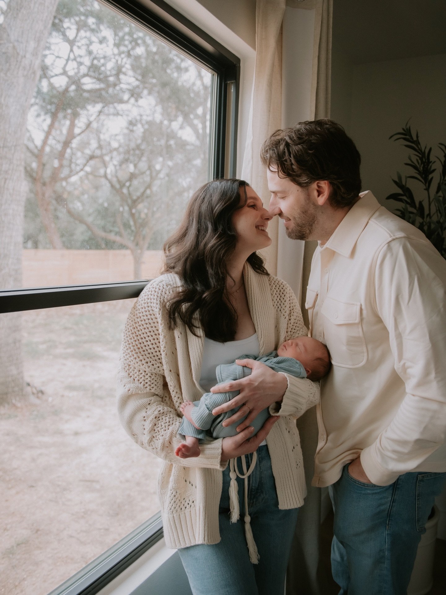 It&rsquo;s about your connections. How you feel about each other. How you feel in this moment when everything has changed. All the joy you are feeling. And all the love. 

I see you. Let me show you what I see. 💗
.
.
.
.
.
.
.
.
#austinnewbornphotog