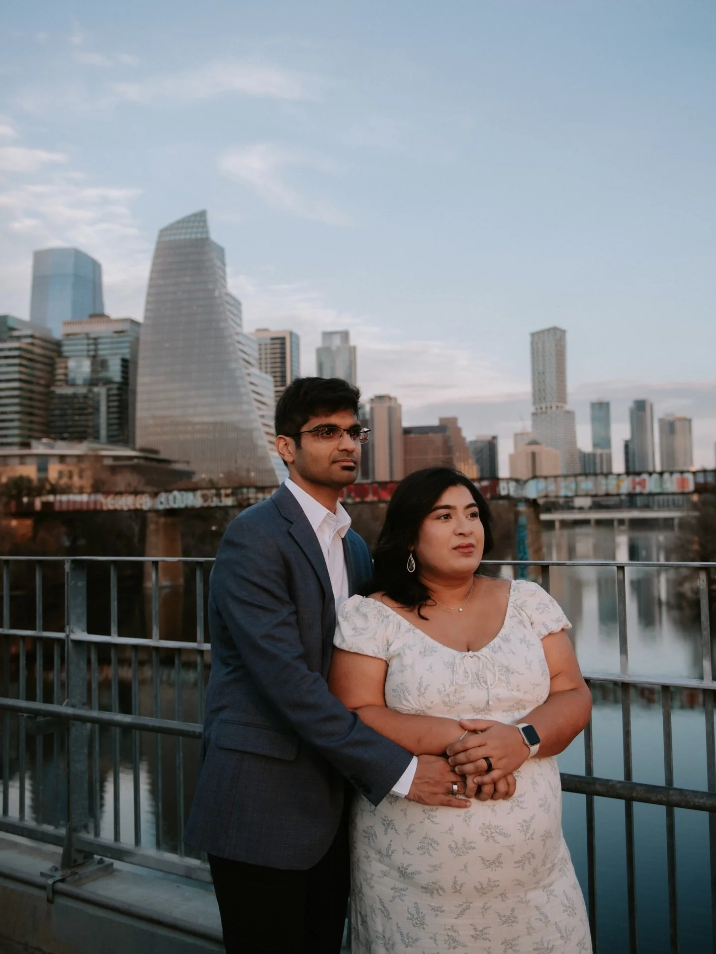 Thinking about starting something called &ldquo;single shot Saturdays&rdquo; and posting one photo like the old days&hellip;.😉

Downtown sunset vibes never disappoint.✨
.
.
.
.
.
.
#austinmaternityphotographer #austinmaternity #maternity #austinmoms
