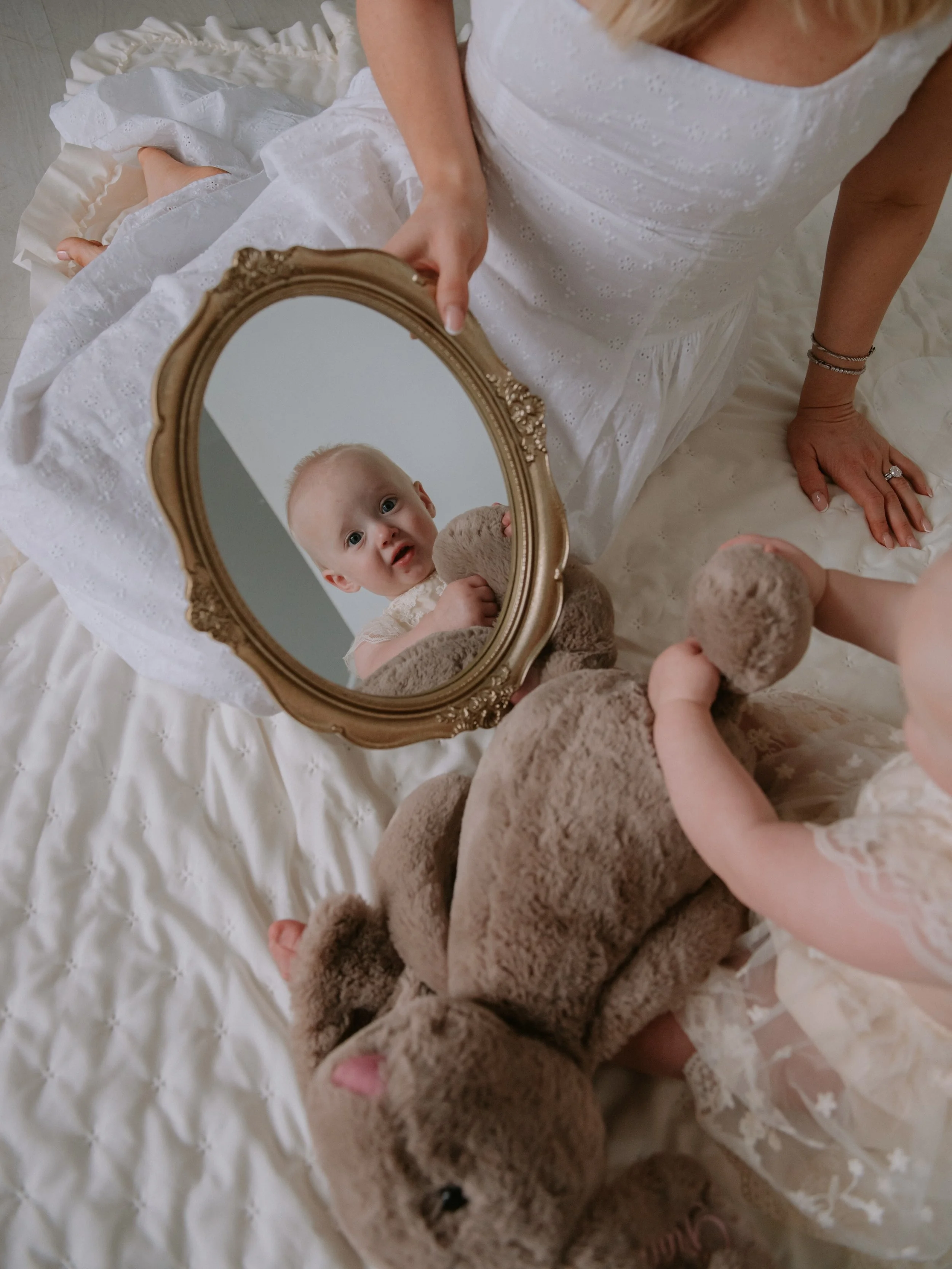 One year old, and it went by so fast. 💗

This first birthday milestone session was just a joy to be a part of. When I say this little one is loved, I mean BIG TIME. 🥹
.
.
.
.
.
.
..
.
..
.
.
.
.
Austin, TX lifestyle photographer, milestone photogra
