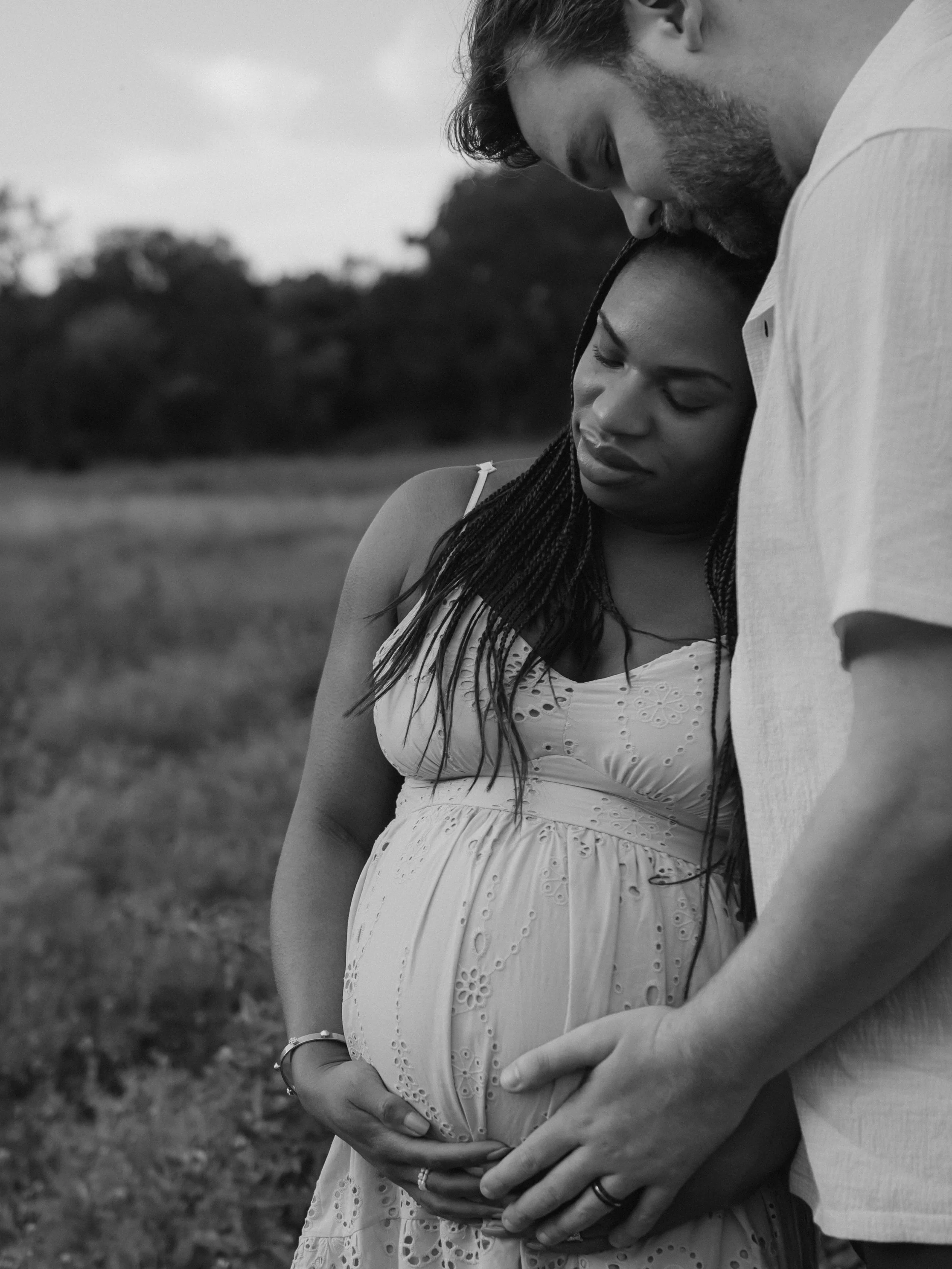 Quiet moments and taking it all in together. 🤍
.
.
.
.
.
.
.
.
Austin maternity photographer
Cedar Park maternity photographer
Georgetown maternity photography
Lakeway maternity
Dripping Springs maternity
Bee Caves maternity
Round Rock maternity