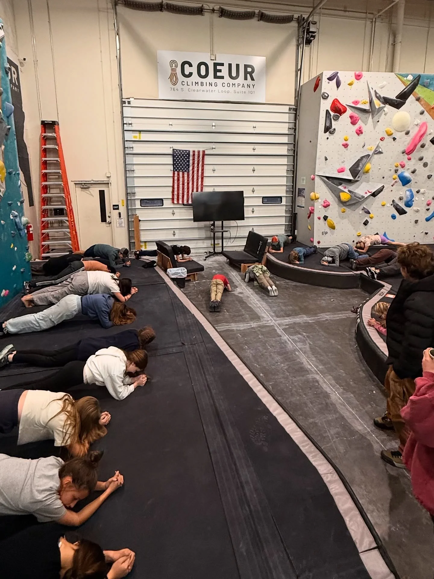 Winter Youth Teams signups are live! Class starts December 1st, two time slots: 4-6pm and 6-8pm! Sign up at the front desk, give us a call, or through our website!