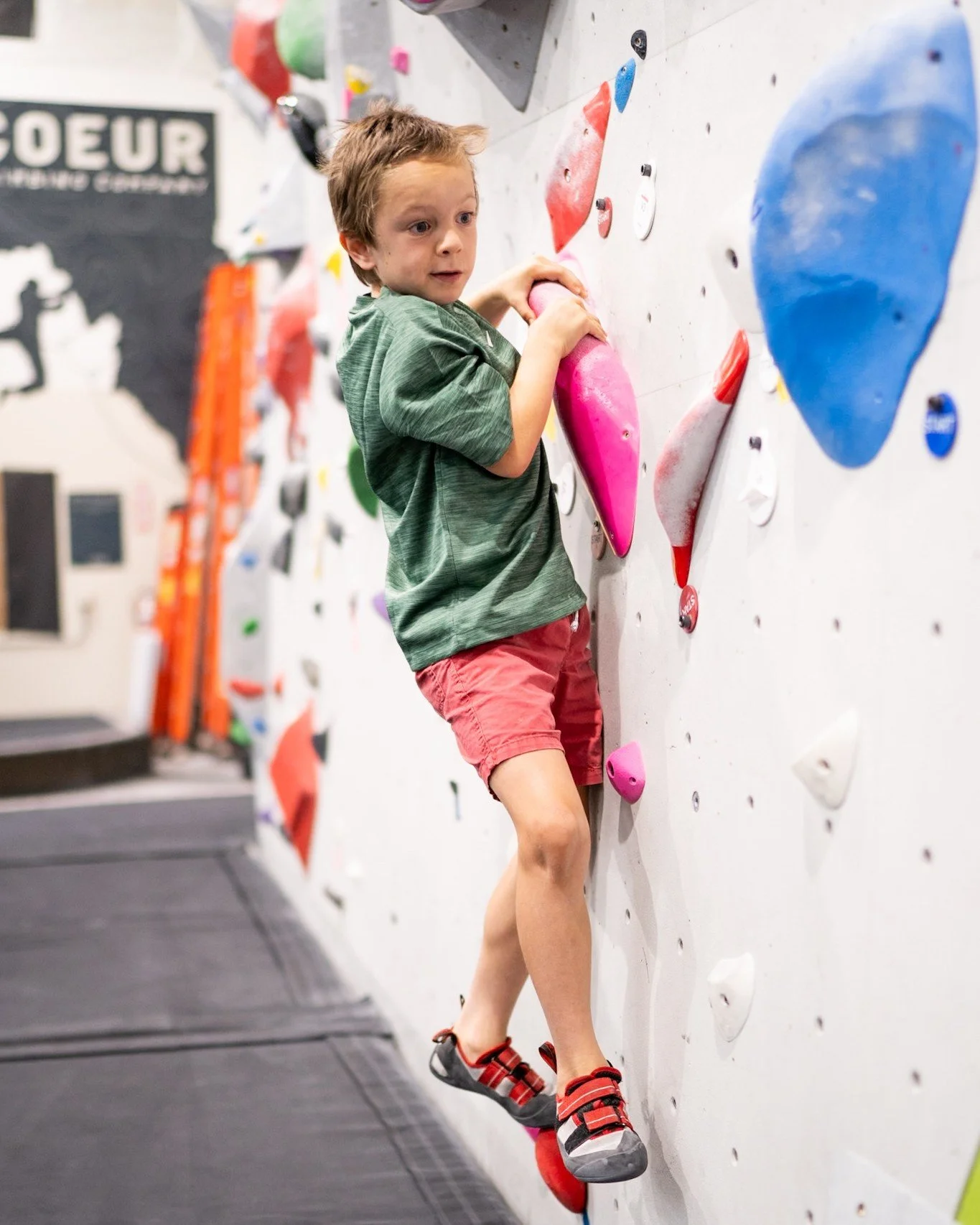 It&rsquo;s that time of year again! Summer Camp signups are LIVE! Get the kids on the rocks this summer for great activities, skill building, and confidence! And once again we have partnered with @emergecda for an Art Camp add on! 

Summer camps run 