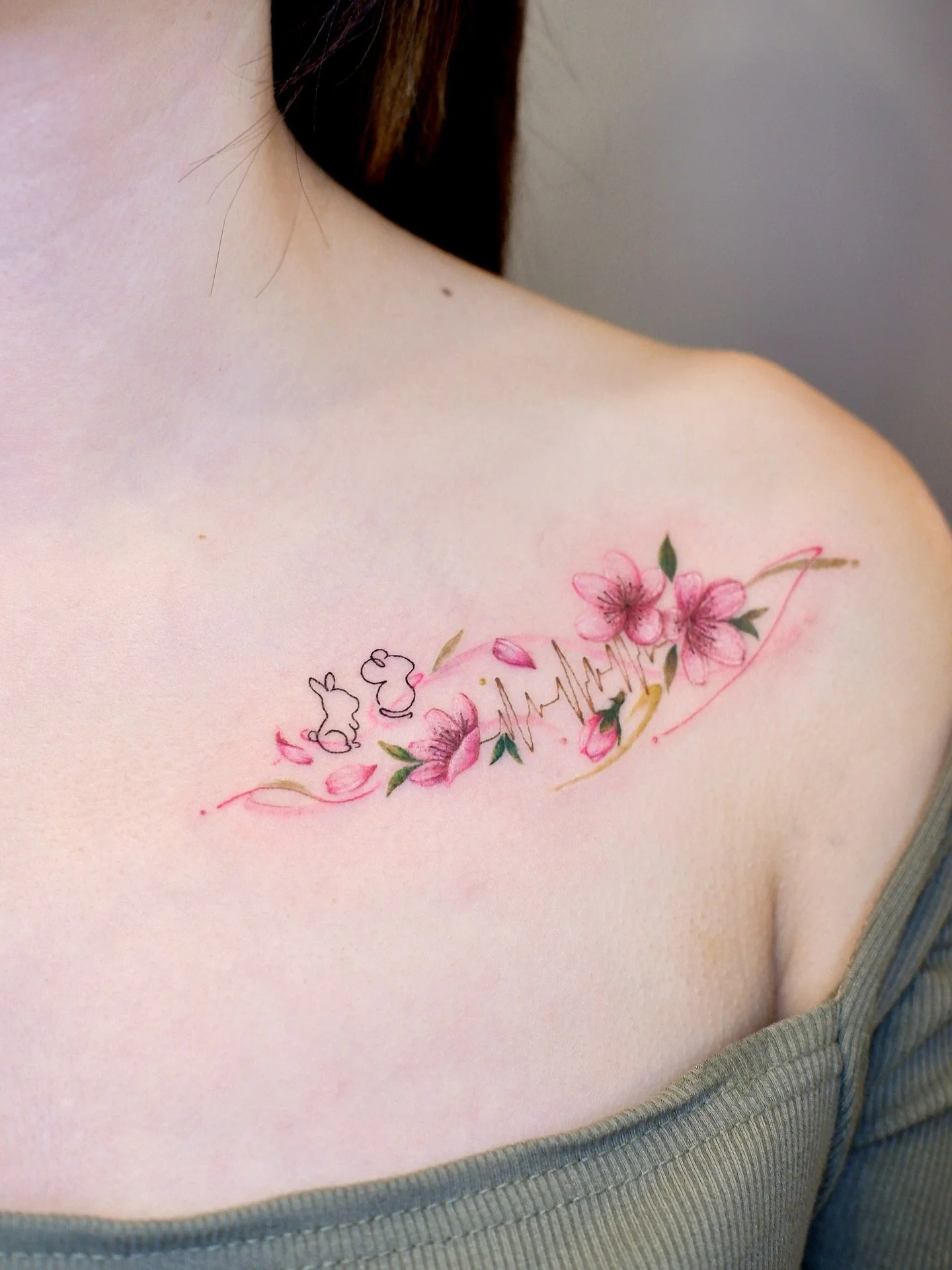 Love is blooming 🌸 
Artist: @tszching.tattoo 
________________________________________________
[At Off the Ground Ink, we bring your tattoo ideas to life! 💭 For bookings and inquiries, reach out to us by email at offthegroundink@gmail.com]