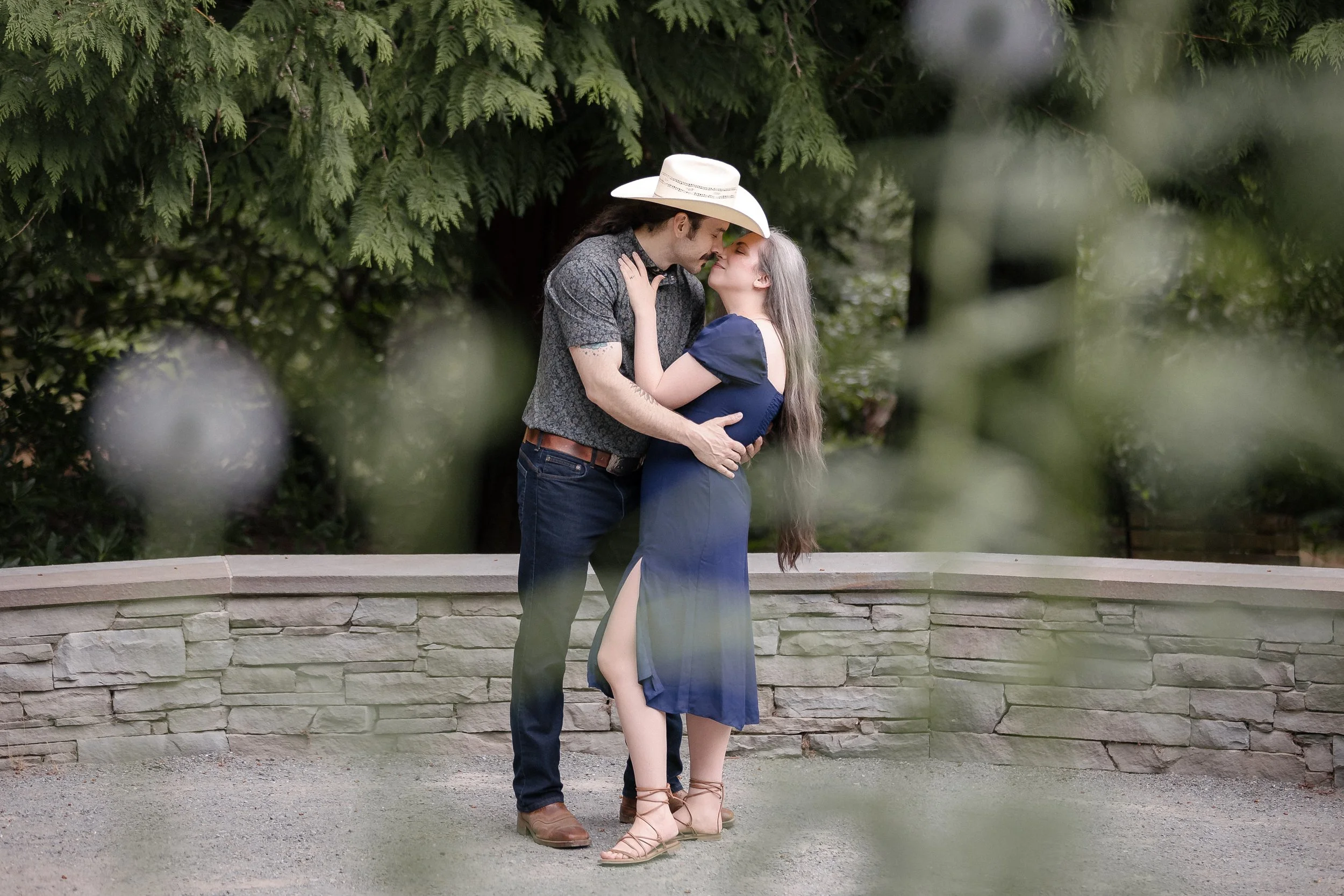 Timeless Meerkerk Gardens engagement photos on Whidbey Island