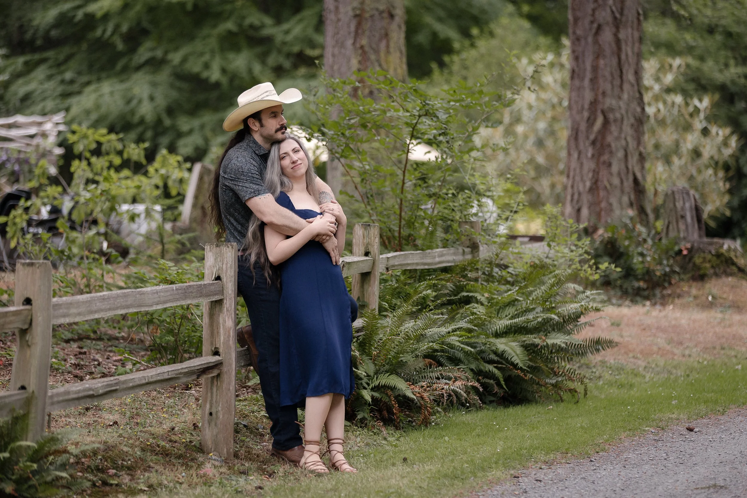 Natural couple portraits at Meerkerk Gardens in Greenbank WA