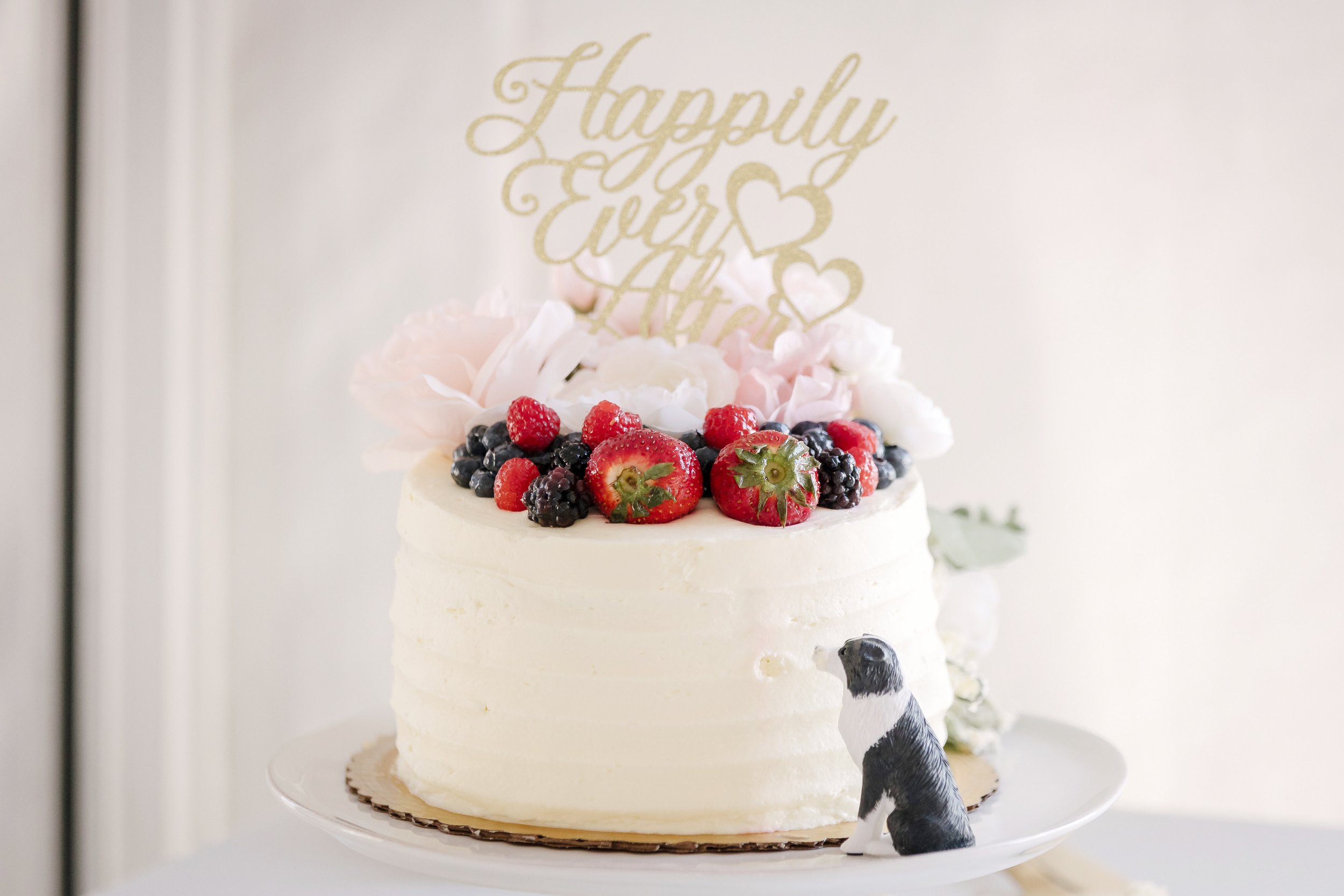 Wedding Cake at a Chambers Bay Wedding