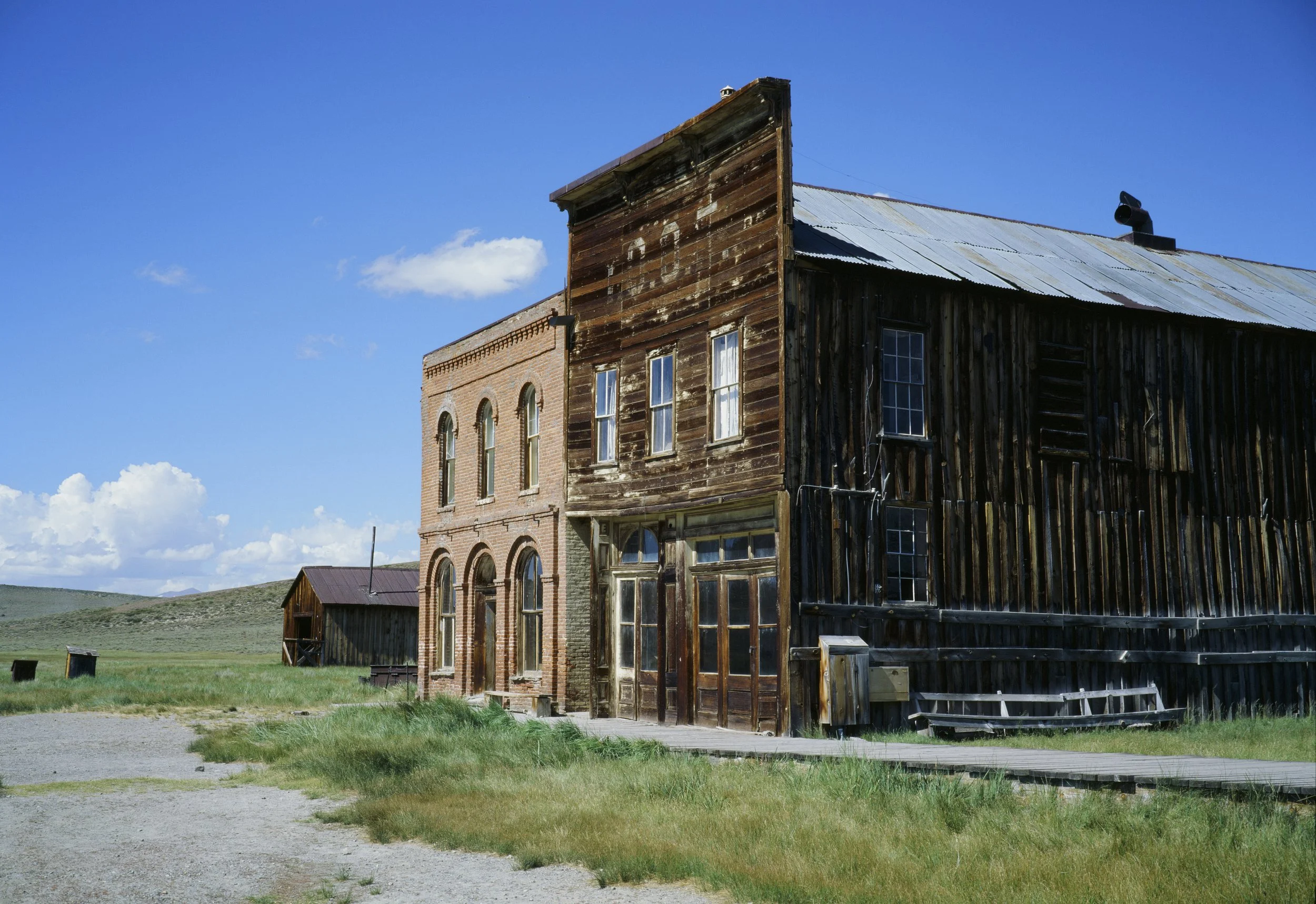 ClubhouseHall.jpg