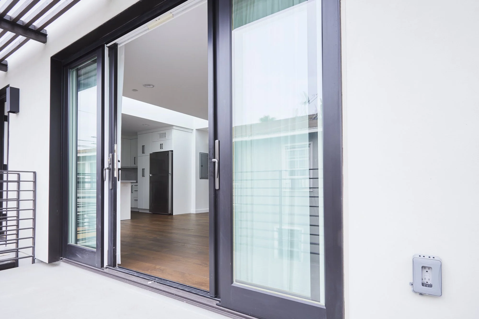 Kinfolk_Rose_Apt3_11749 1.jpg