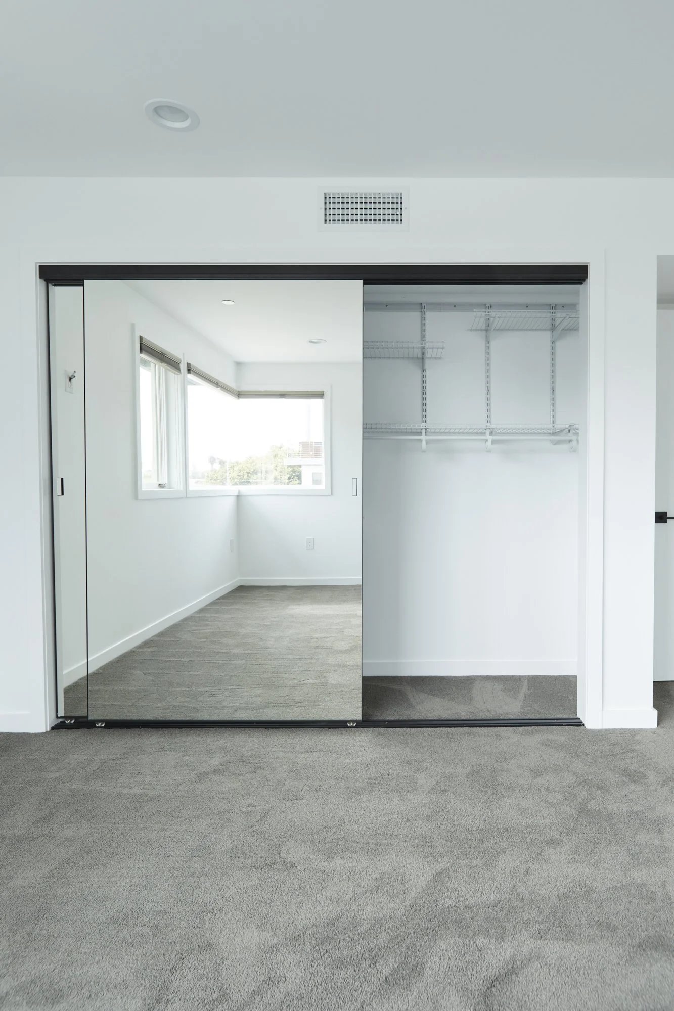 Kinfolk_Rose_Apt3_11782 1.jpg