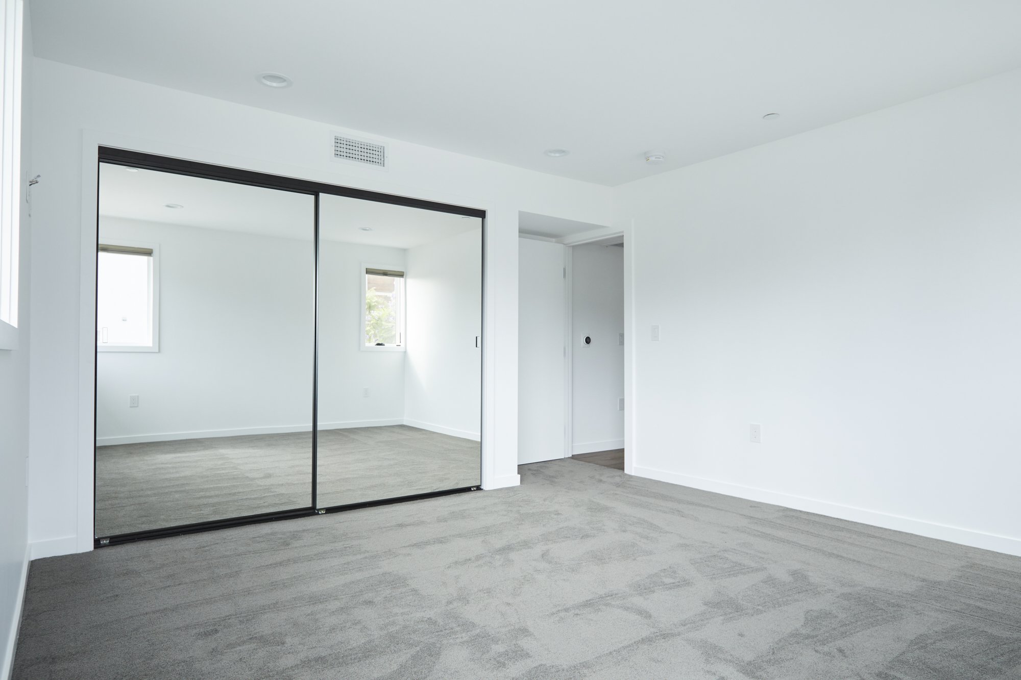 Kinfolk_Rose_Apt3_11783 1.jpg