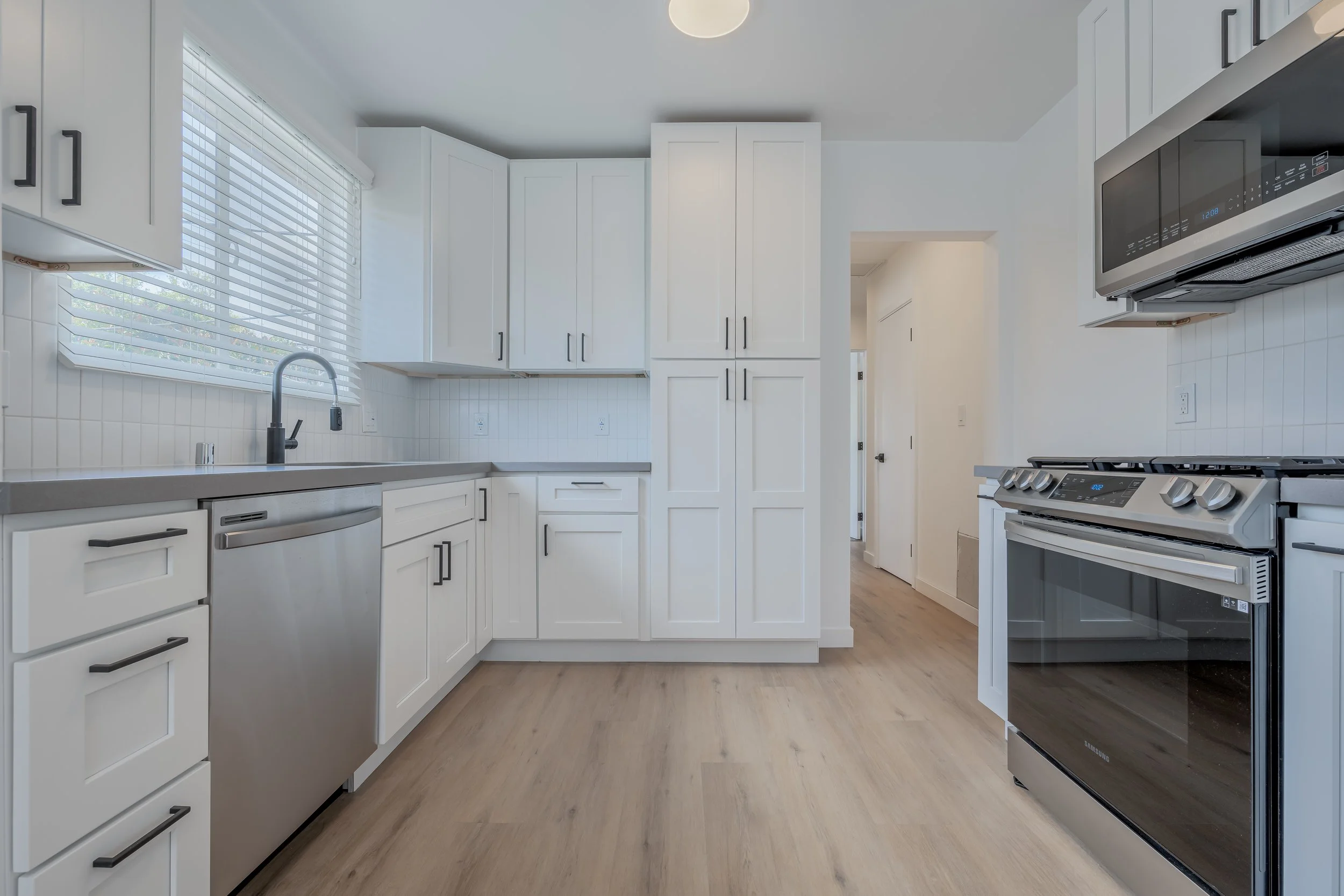 3201 Barrington Ave Apt F-05-16-2022-1.jpg