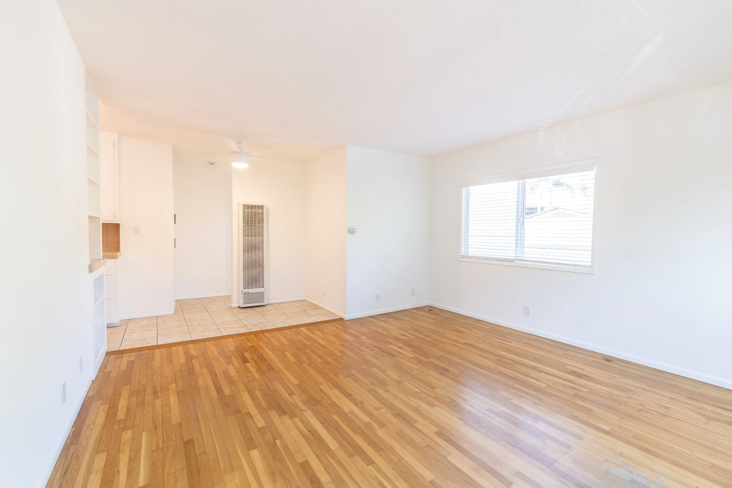 ©Scott Sporleder - 305 Strand E-7.jpg