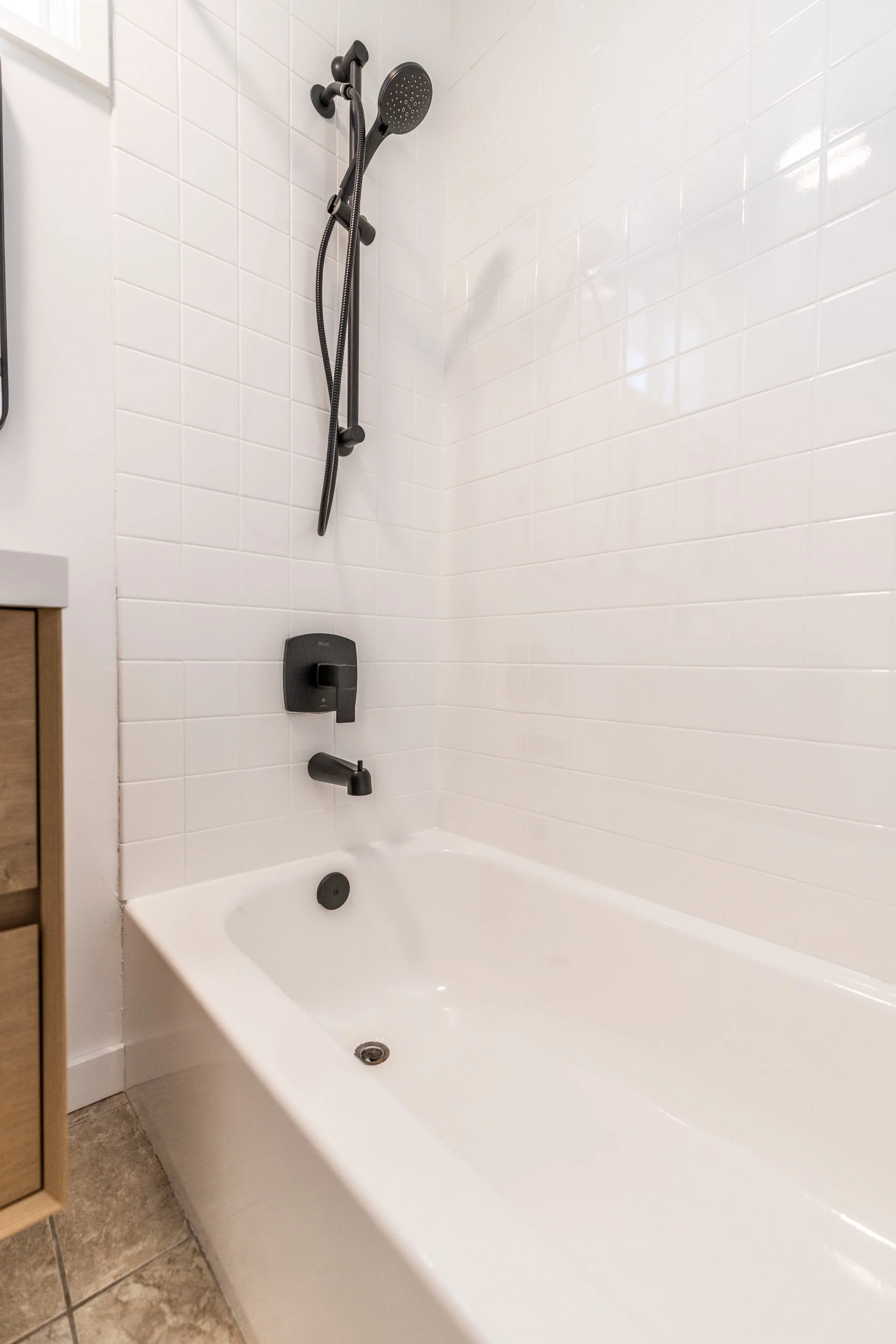 ©Scott Sporleder - 305 Strand E-33.jpg