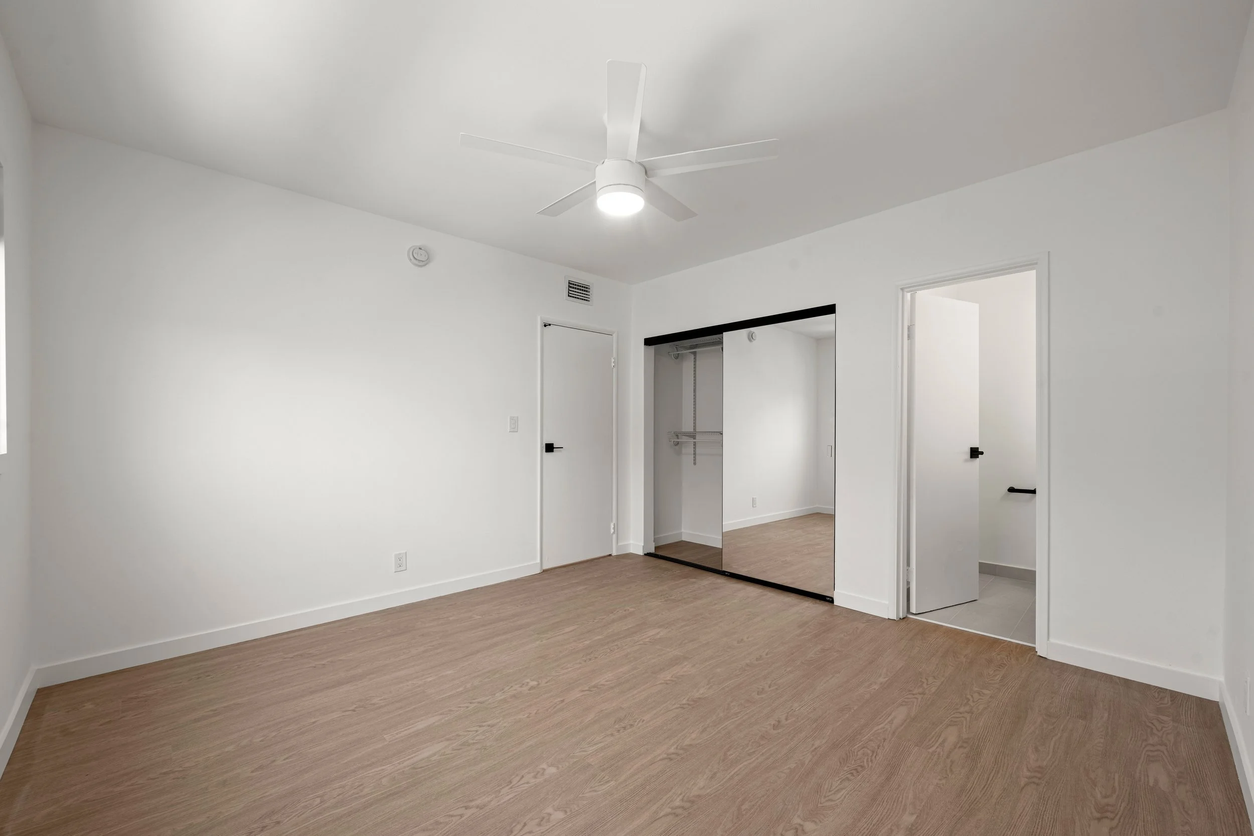 4061 Lafayette place-APt 6-09-17-2026-21.jpg